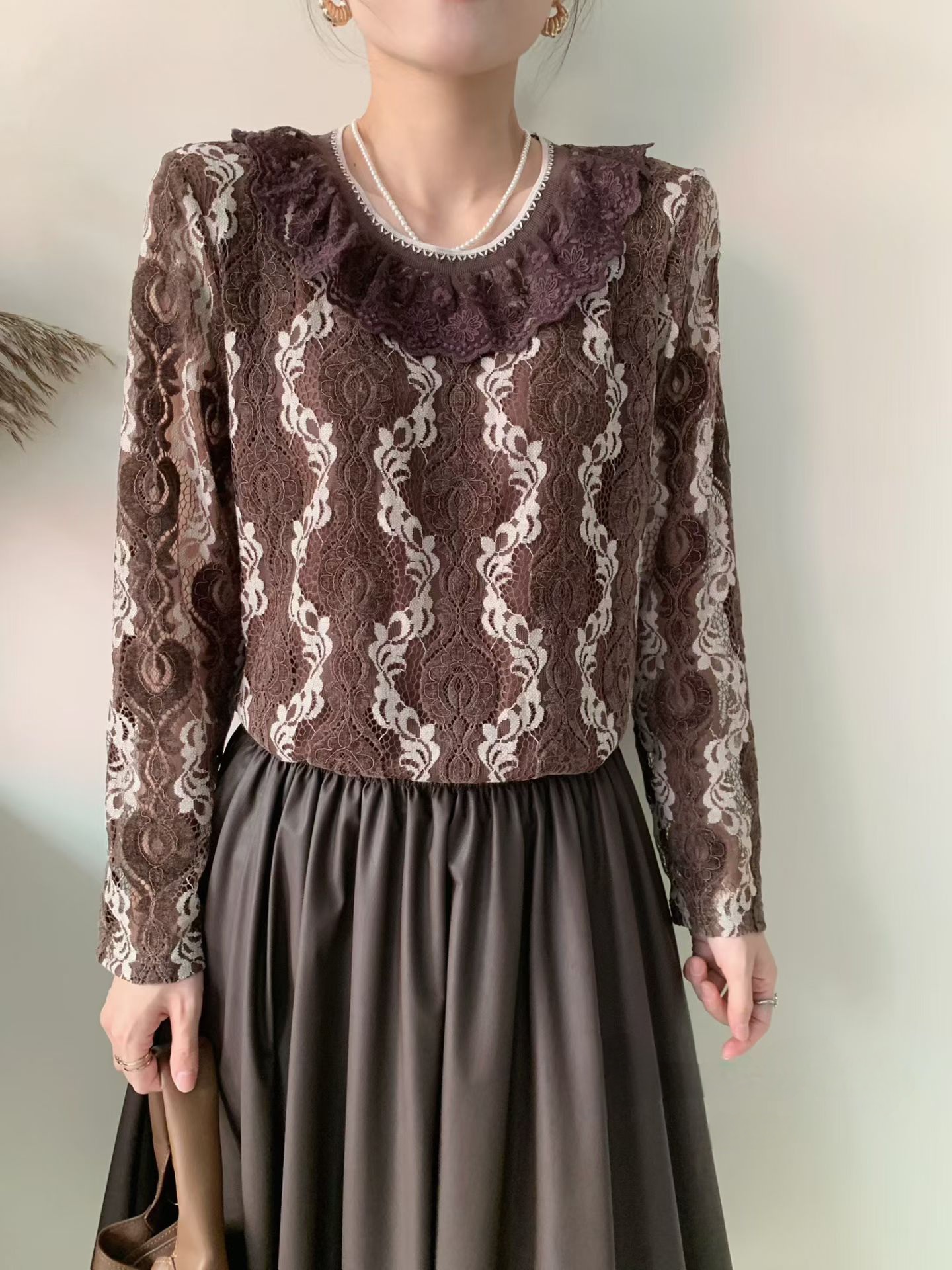 重工蕾絲荷葉邊領長袖上衣(M38寸胸/L40寸/XL42寸胸)