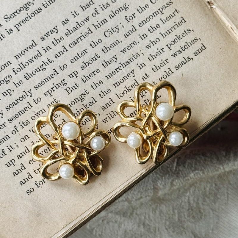 1980s Golden Abstract Pattern Faux Pearl Statement Clip Earrings(MT2538)
