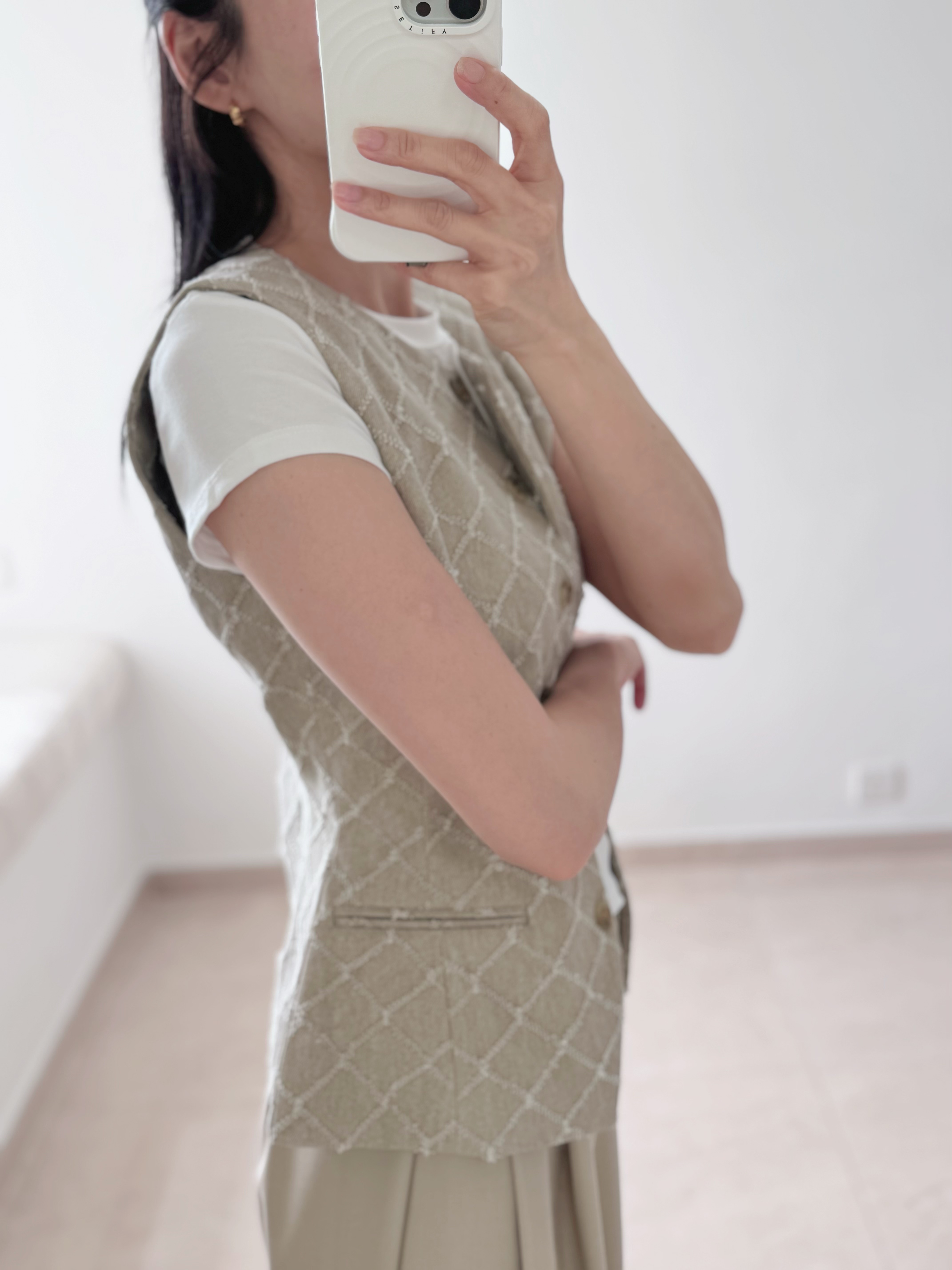 MARGOT Elegant Diamond Vest