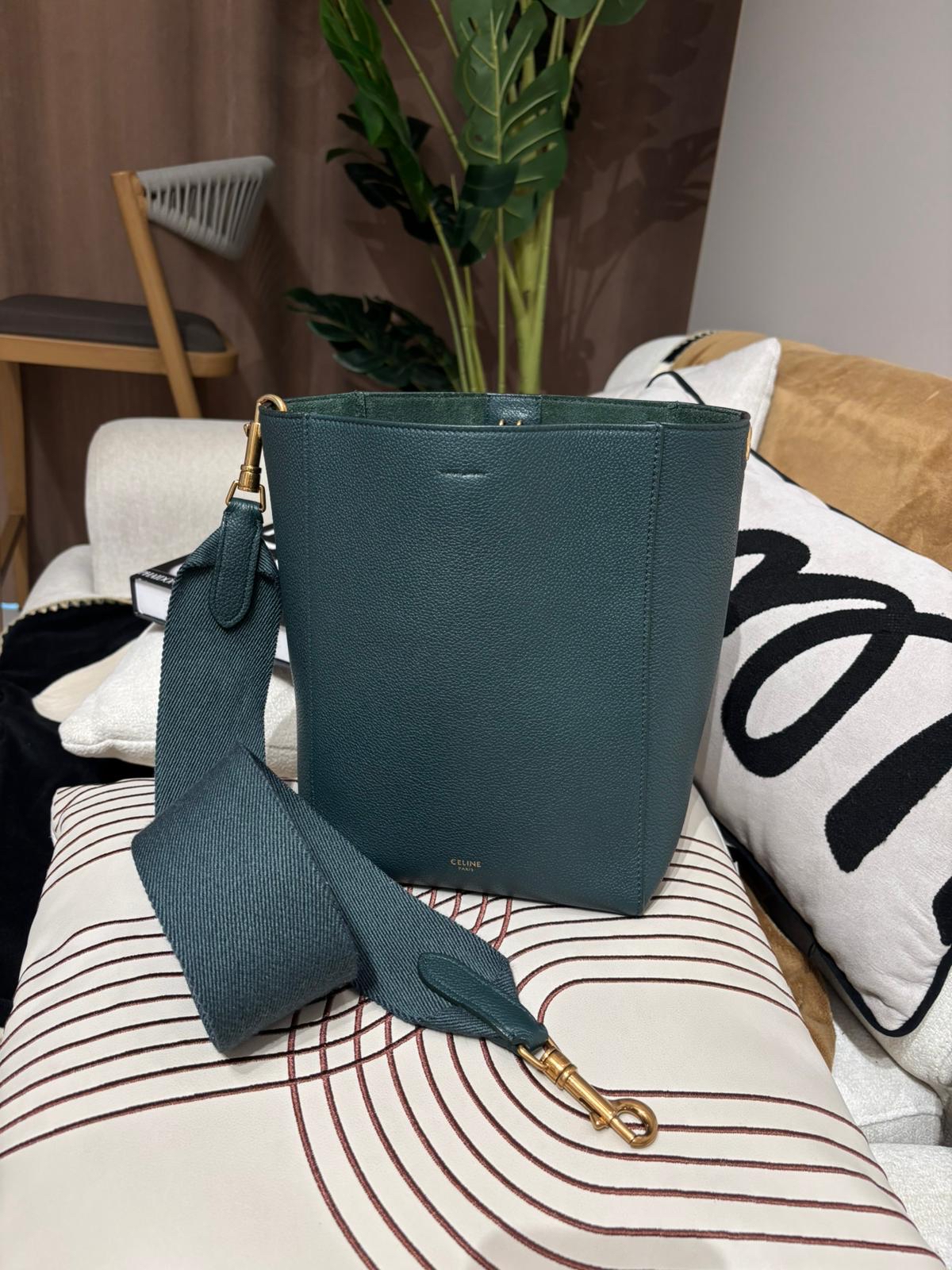 CELINE SANGLE small calfskin Shoulder Bag 95%new ✅dust bag