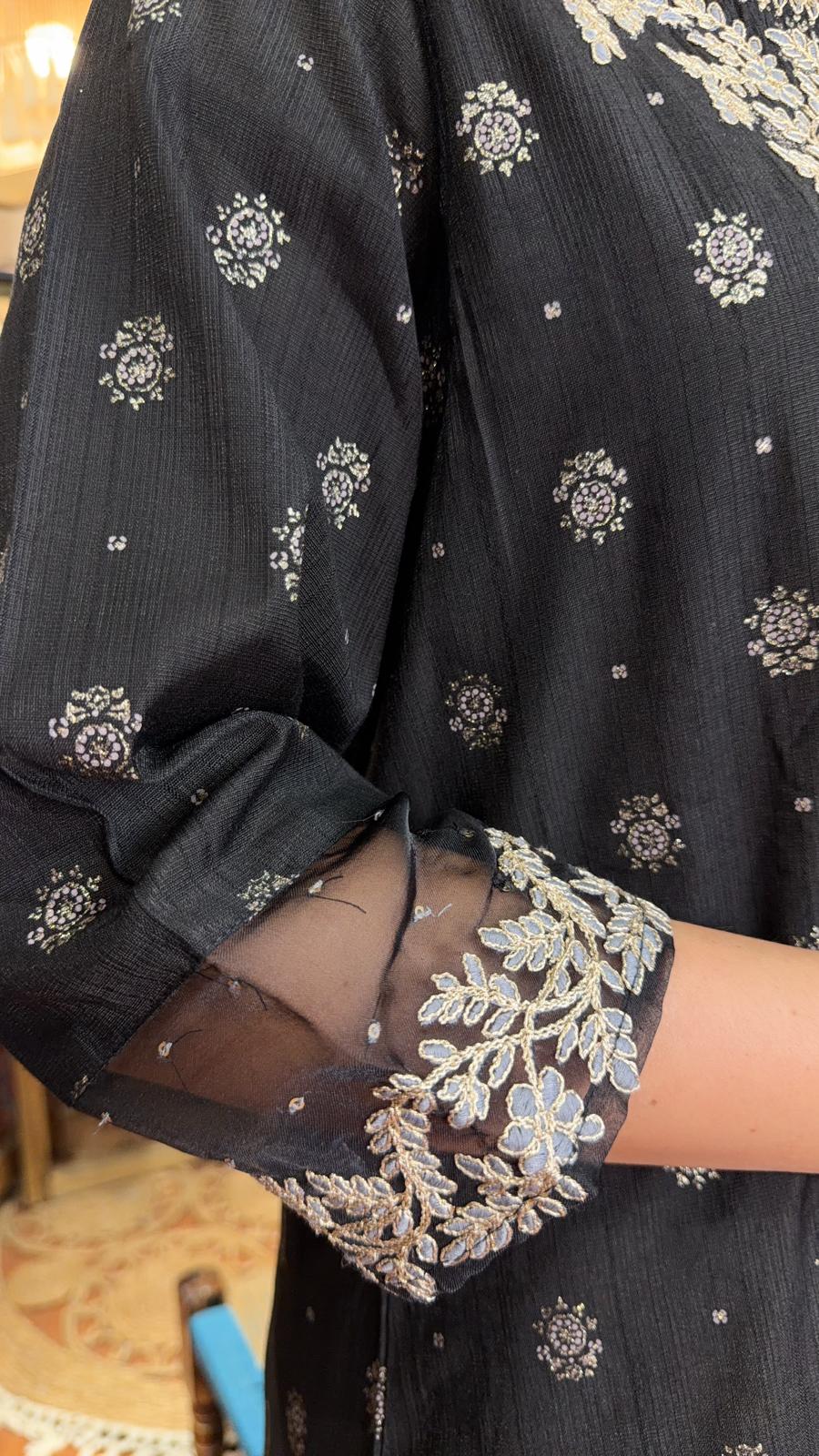 3574 Black Lace Mid Sleeve Kurta