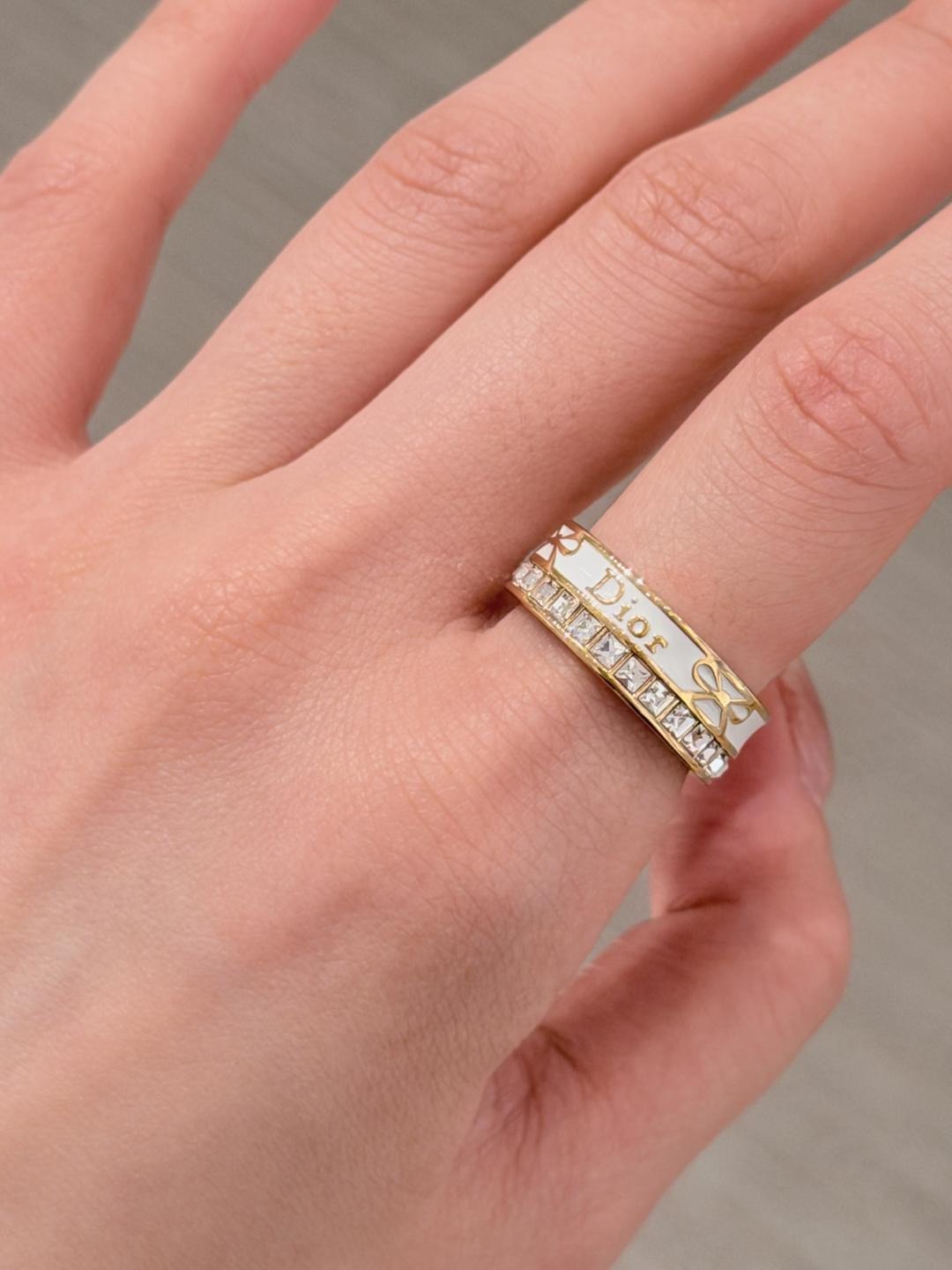 【原單】Dior Night Code Ring 分層字母水鑽蝴蝶結戒指 