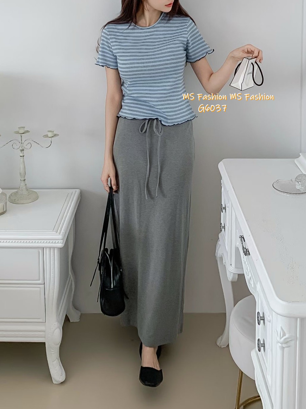 G6037 韓國🇰🇷靚色通花橫間top