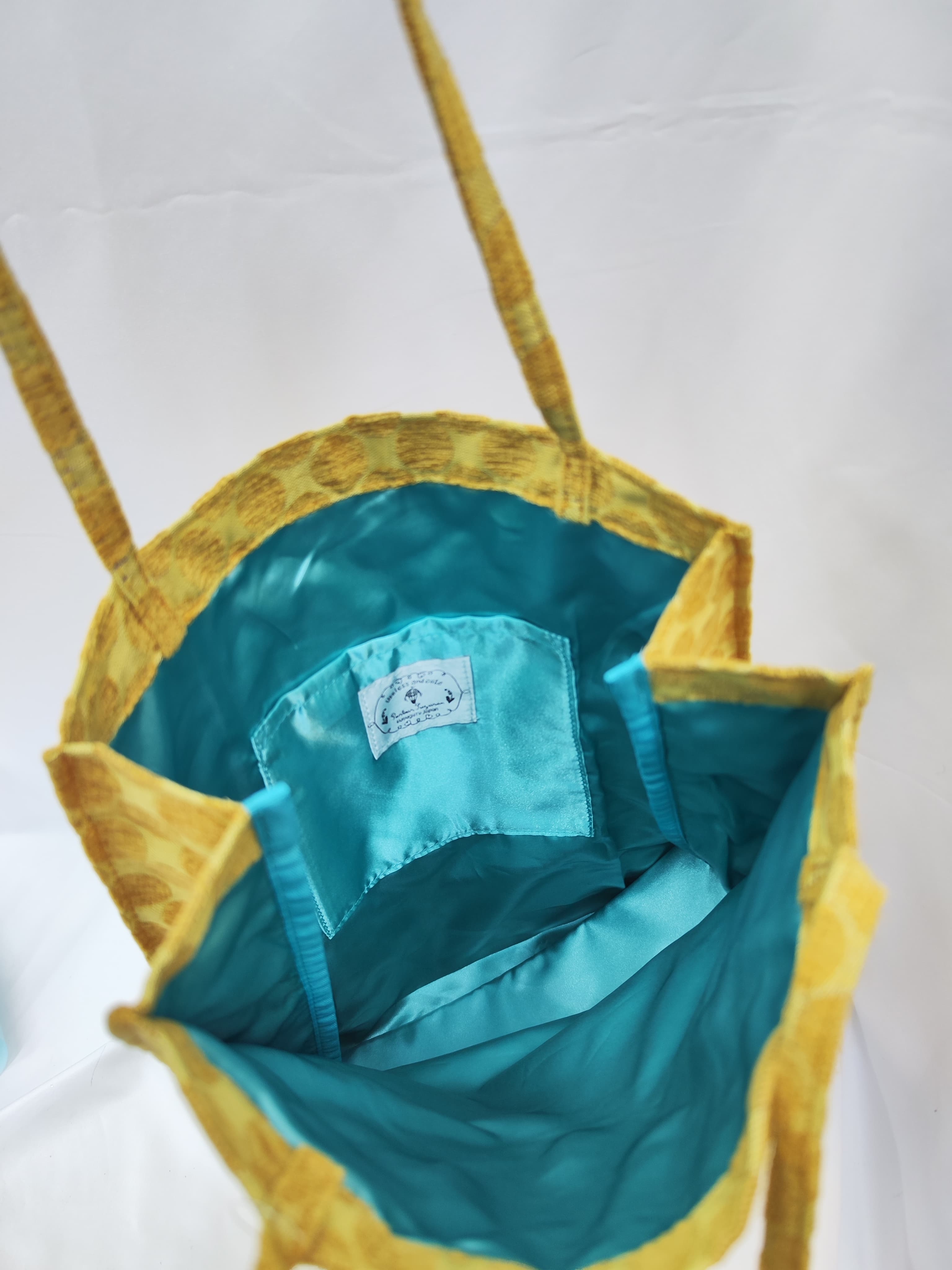 [現貨] [日本直送] Kusuguru 貓貓 Totebag | H25 x W23 x D12cm（把手長度）40cm {TF2605004}