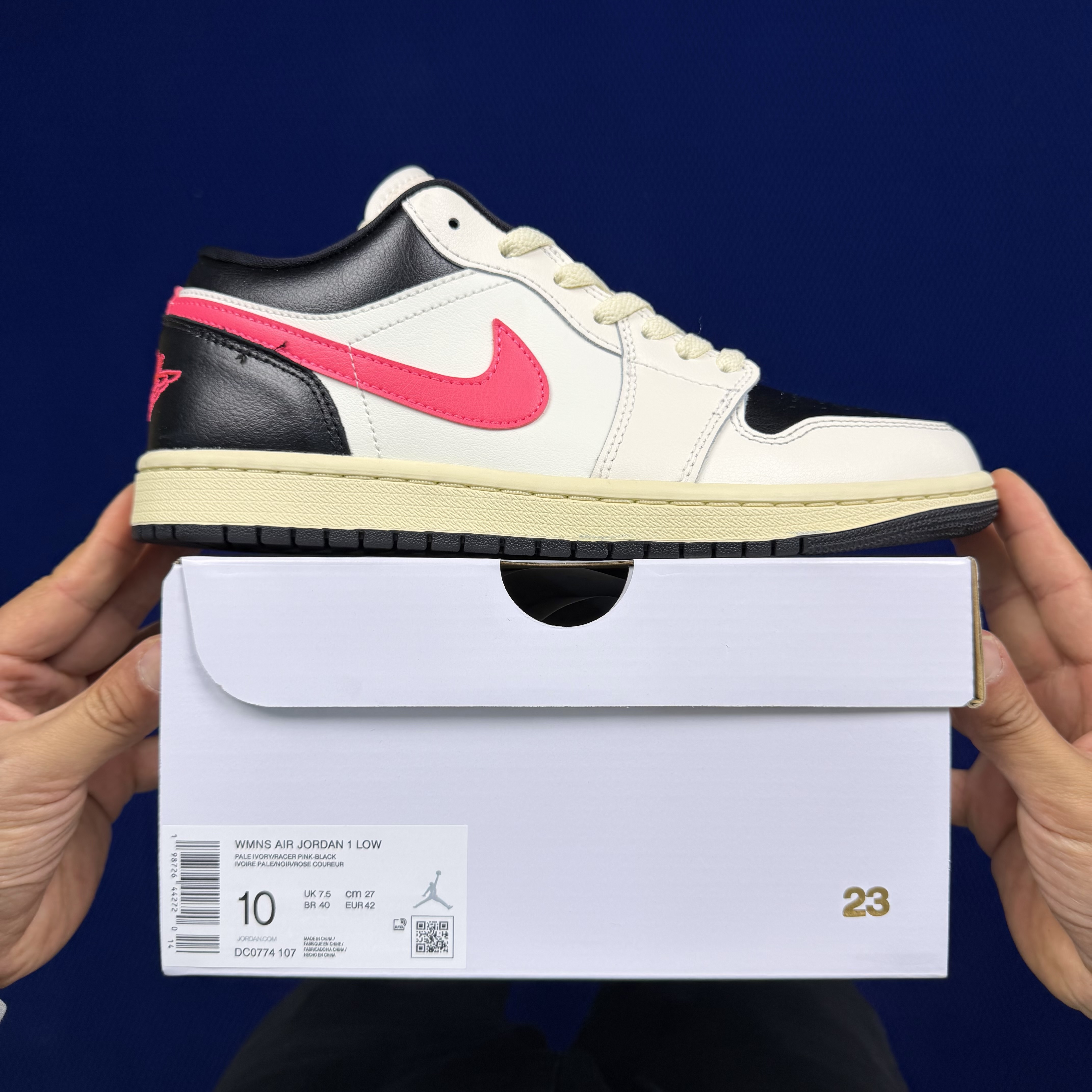 Nike Air Jordan 1 Low DC0774-107