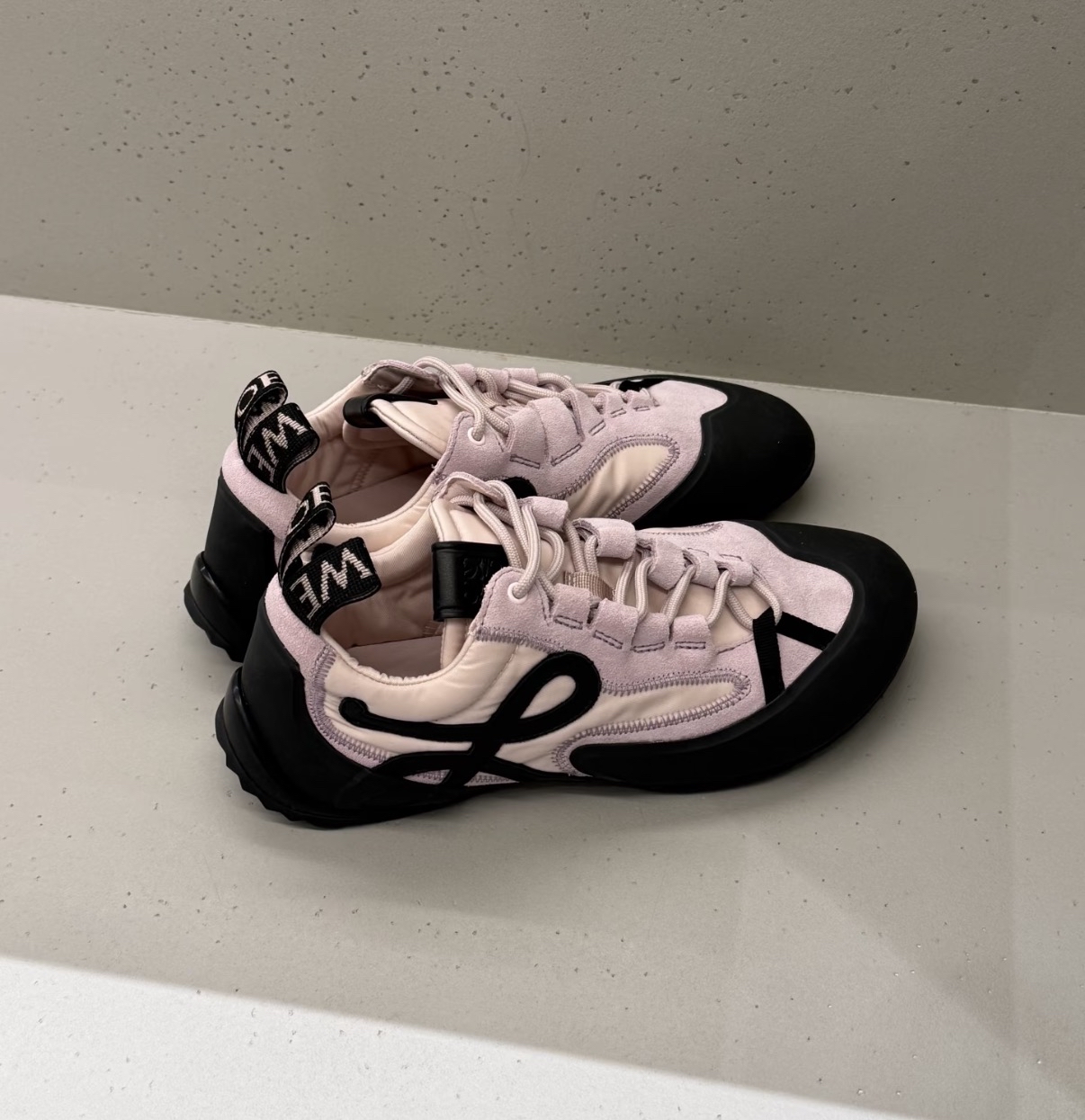 限時優惠✨新款🆕訂貨📮loewe grip sneaker  Size 36/38/39/40/41
