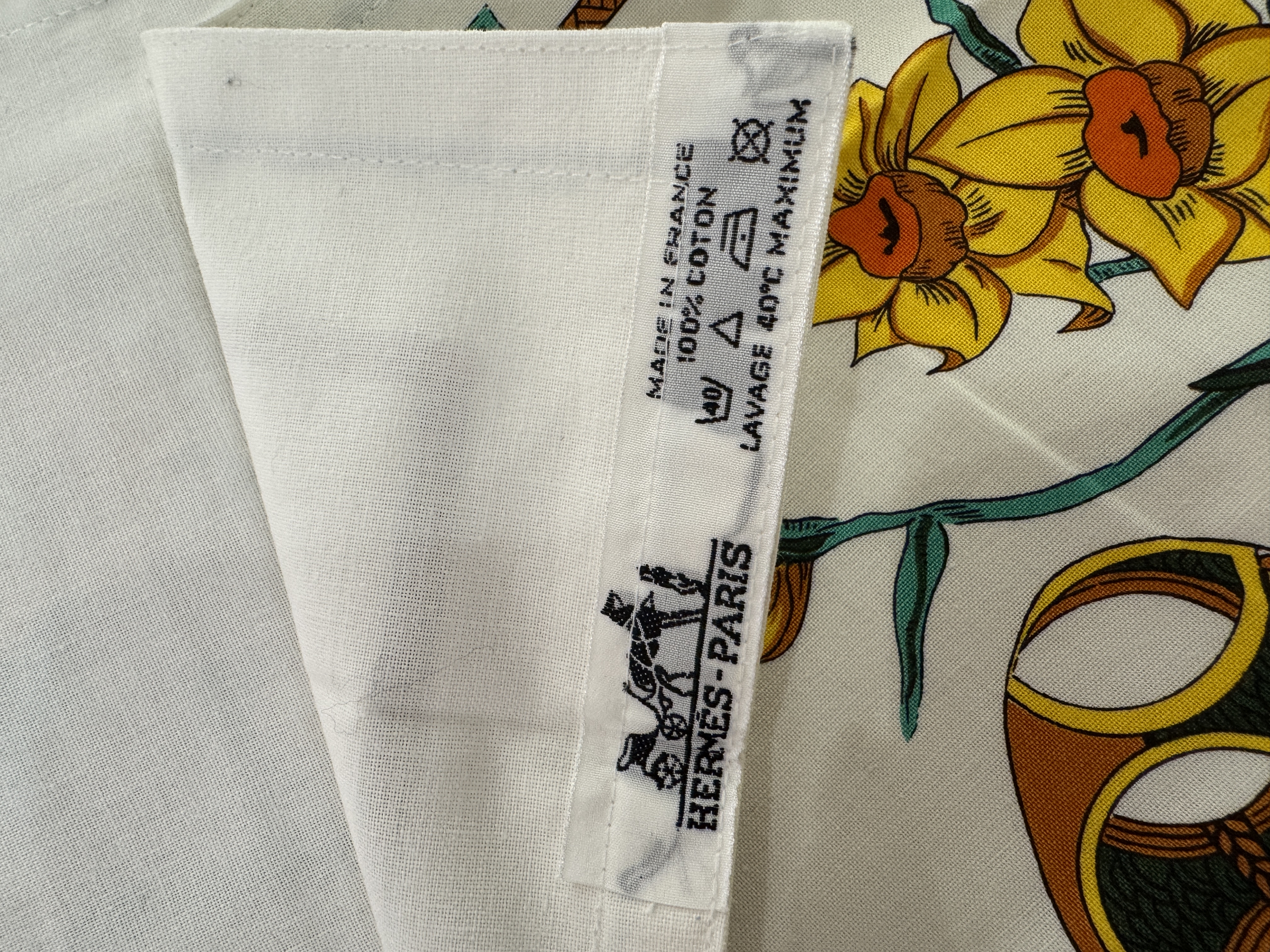 Hermès 儀式感餐桌巾