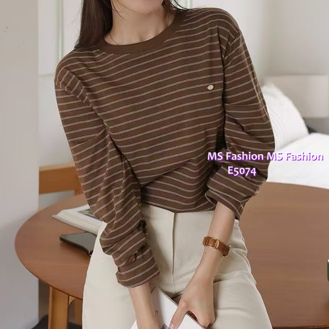 E5075 靚色小飾扣橫間top