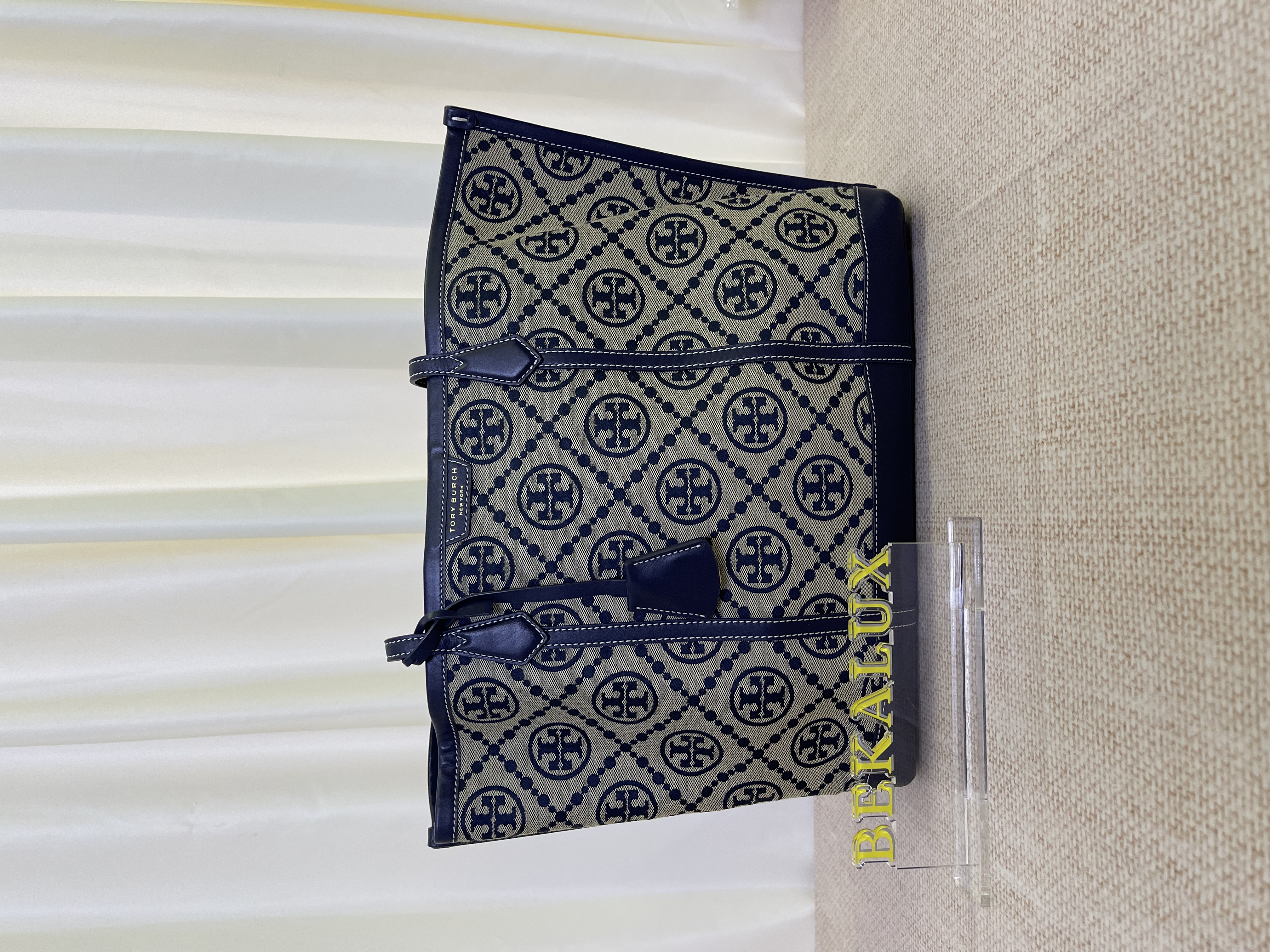 Pre-Owned Tory Burch T Monogram / Product Code:  26030901