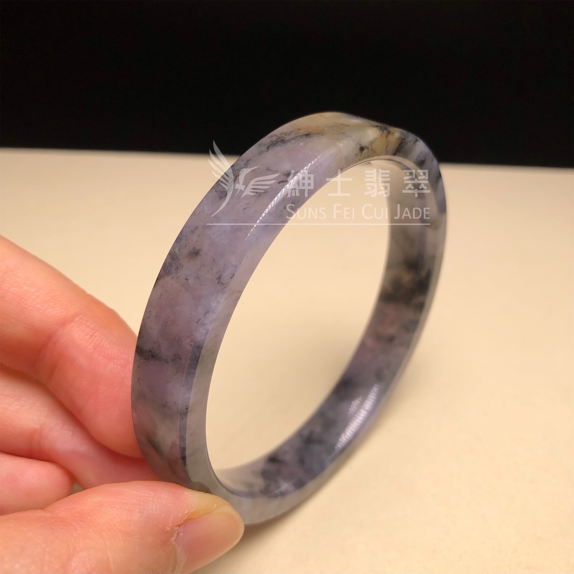 山水烏雞帶翡色方鐲57.9mm C06224