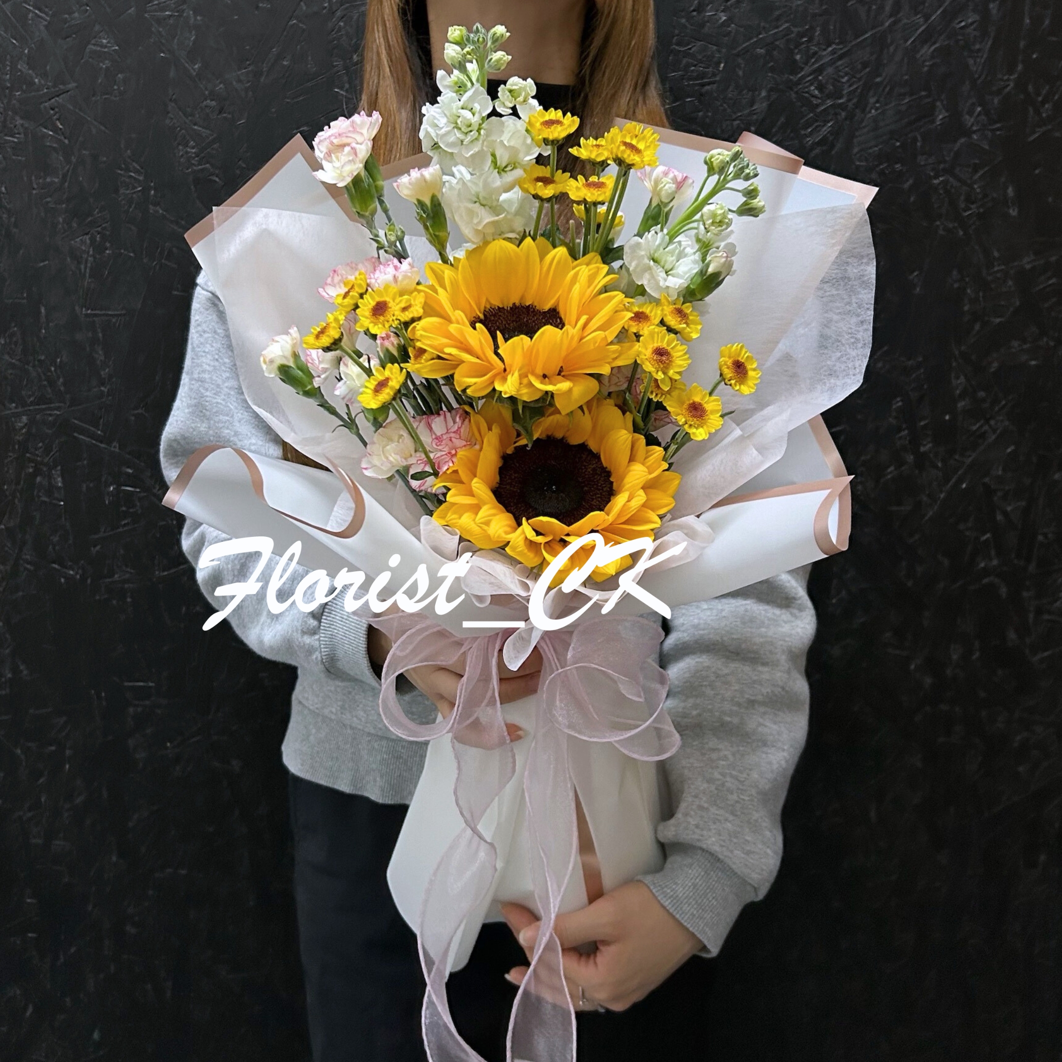 【2026 畢業鮮花推介】Solène Grace｜向日葵鮮花花束 (預訂款)