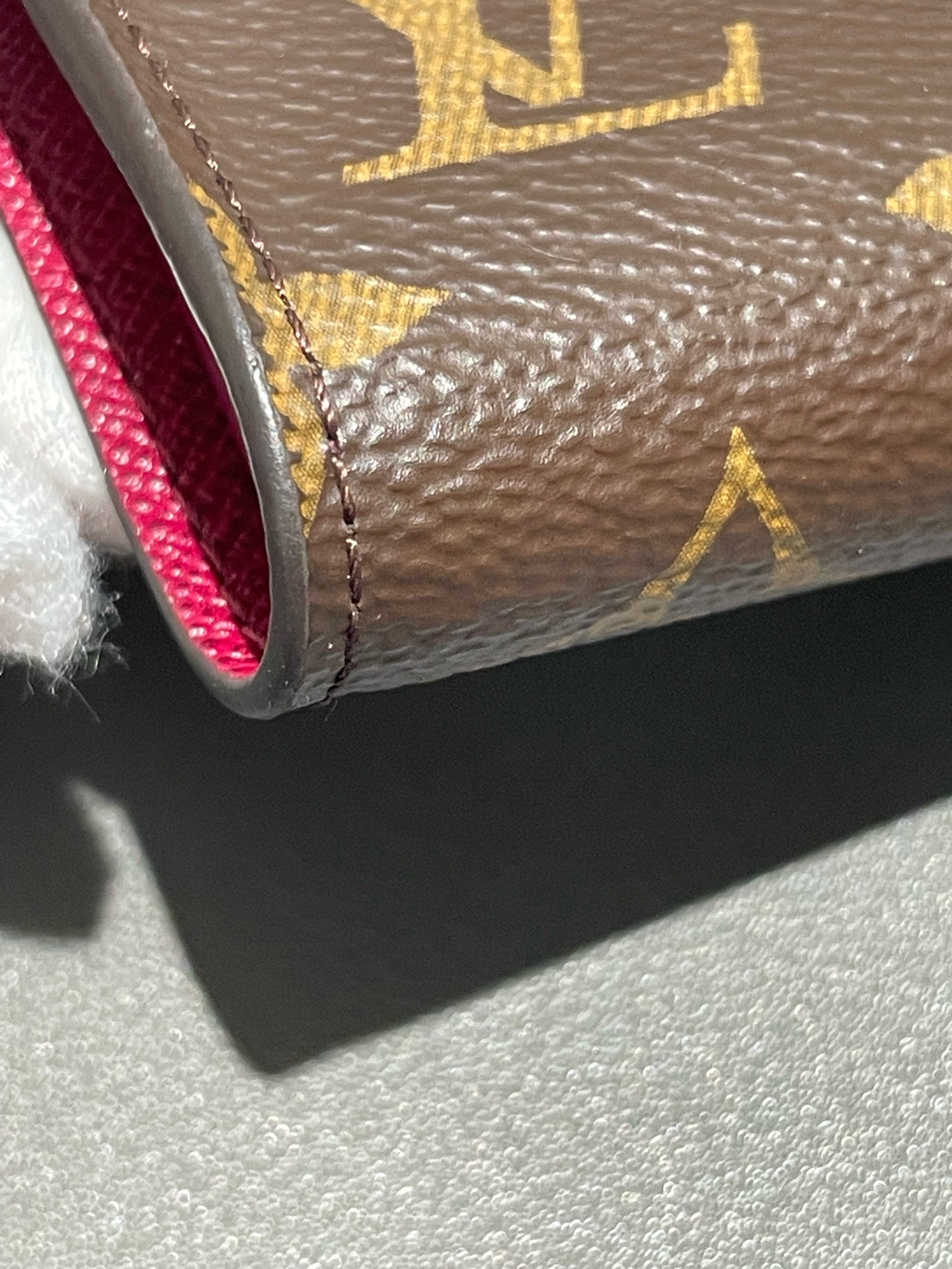 【預訂貨品】LV 紅色豆豆銀包