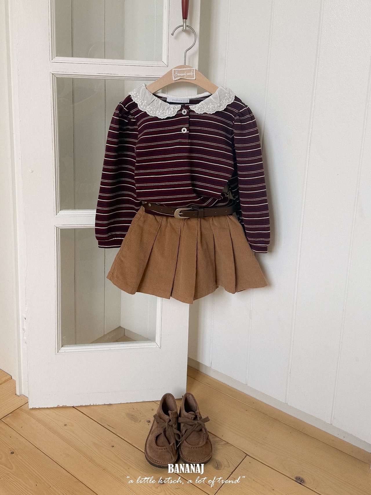 Bananaj | Puella Collar Tee
