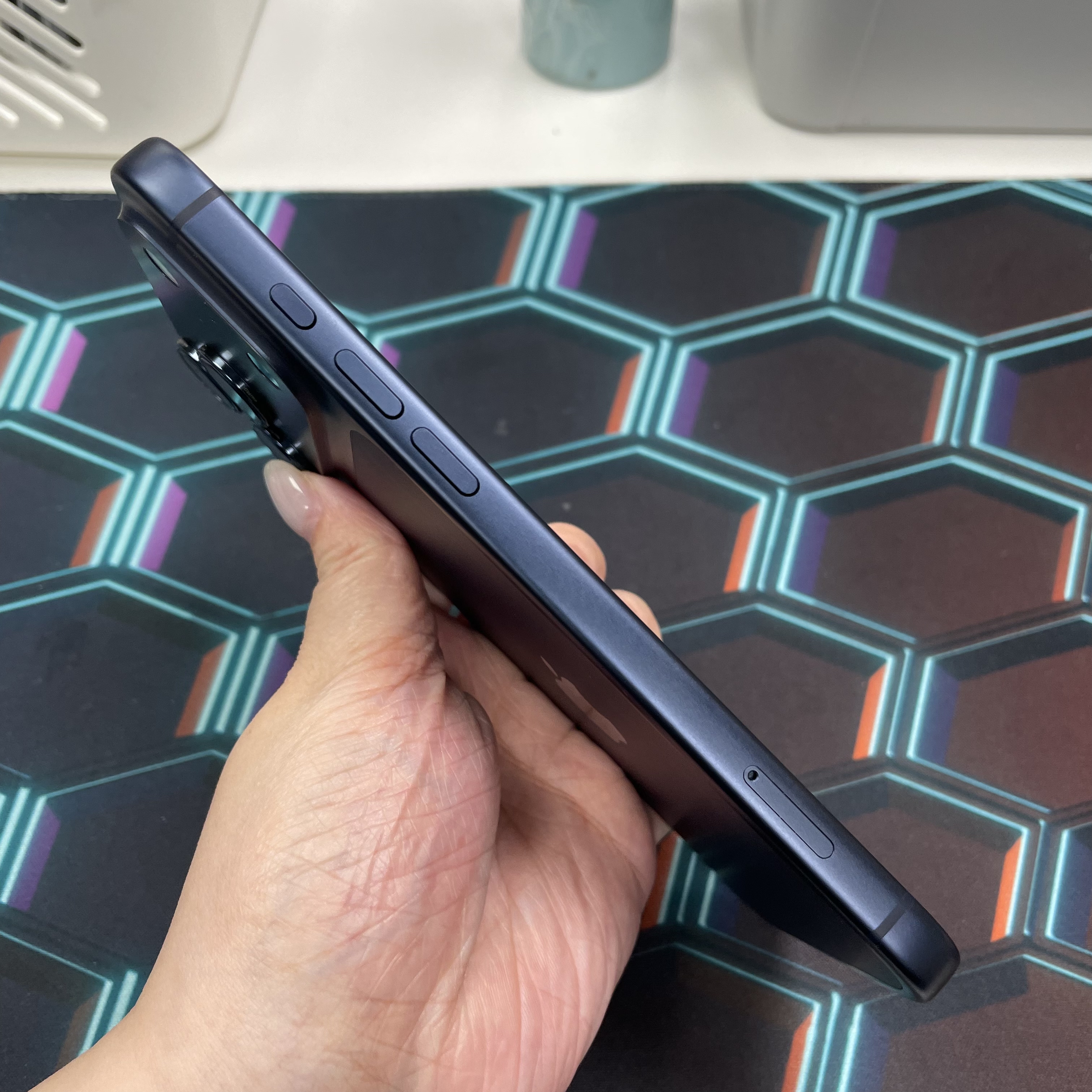 *6592 17 Pro max 未使用品 2TB 電100 藍色 blue