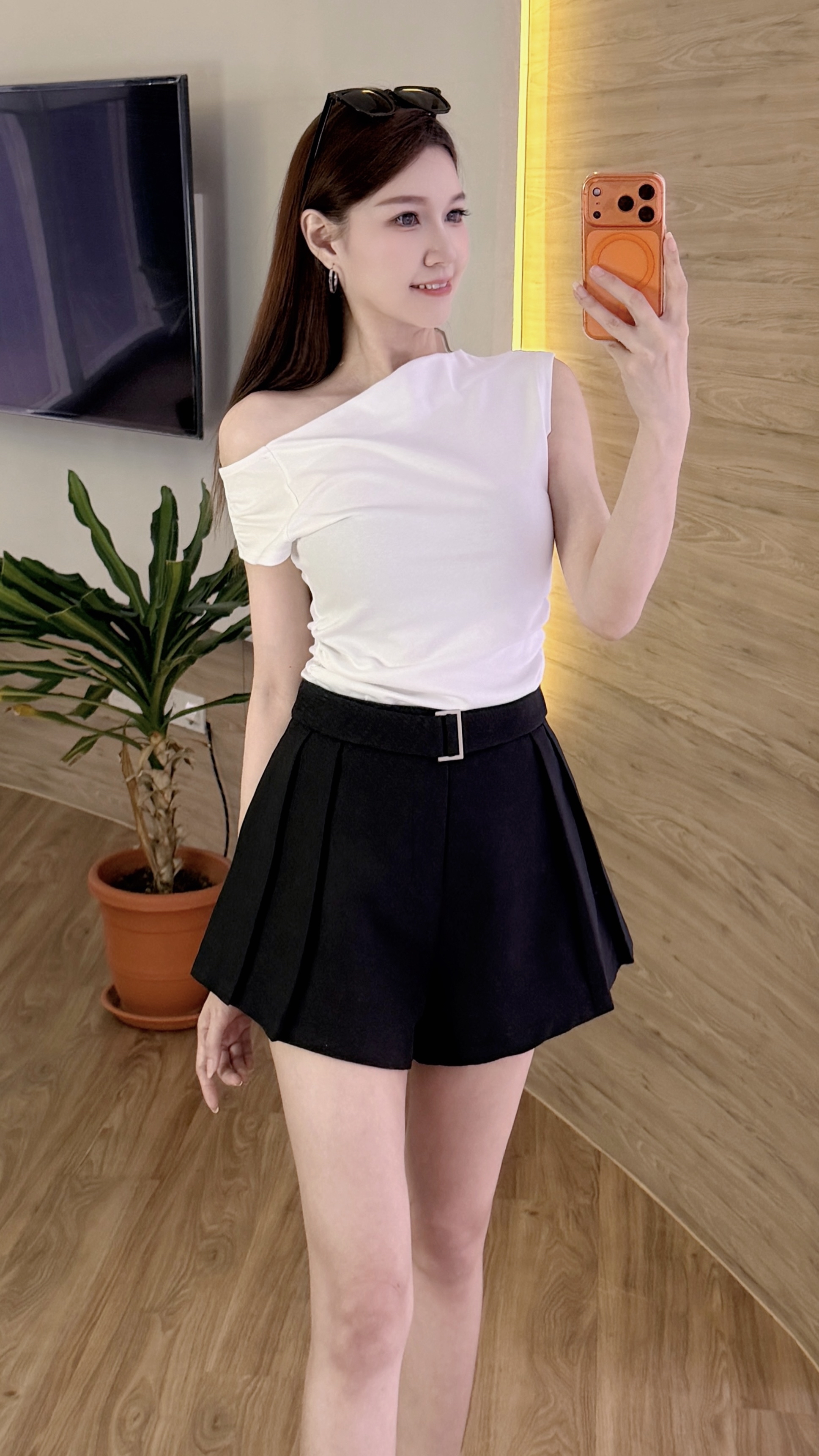 Aurelia Luxe Pleated Short