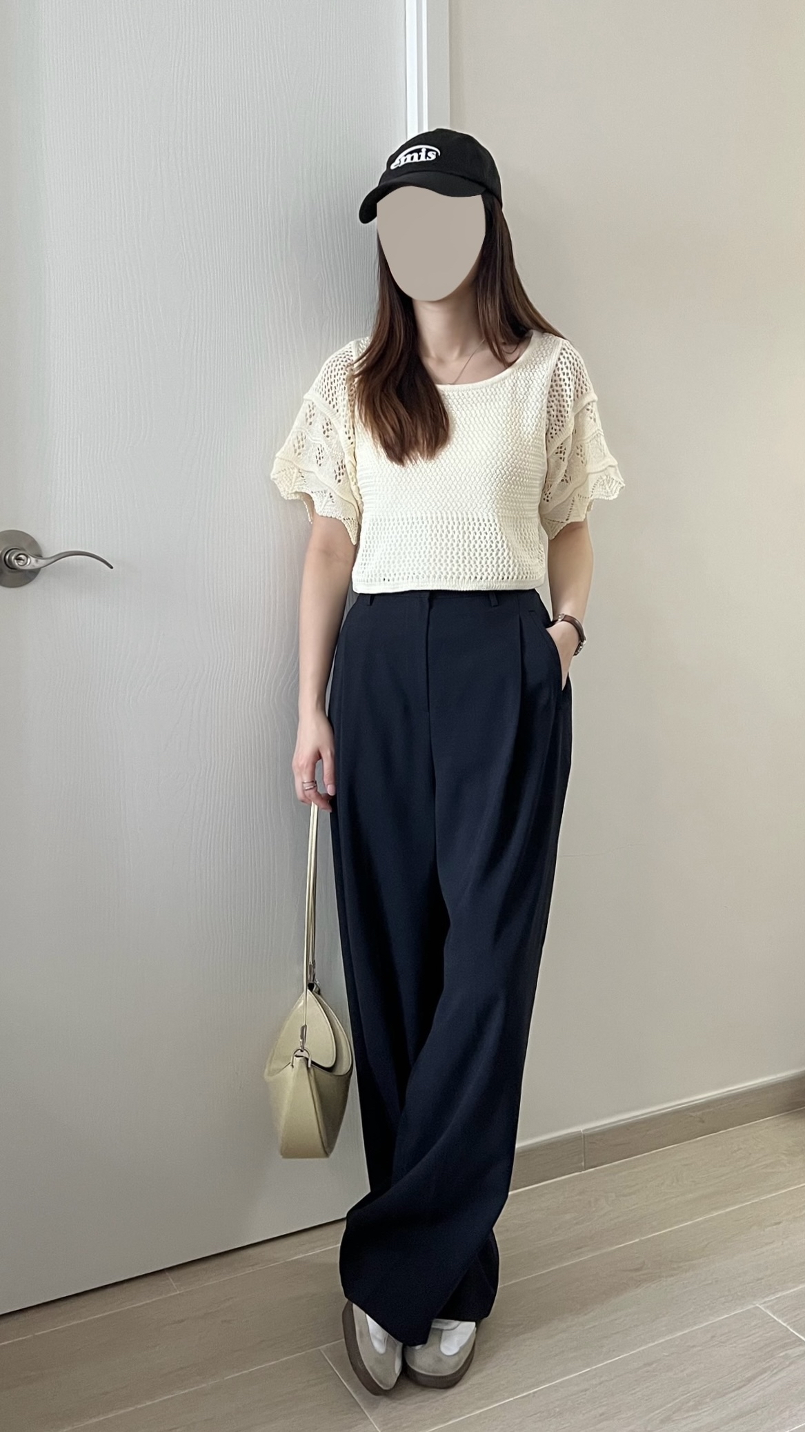 甜價鏤空花邊針織上衣 包容度大 現貨