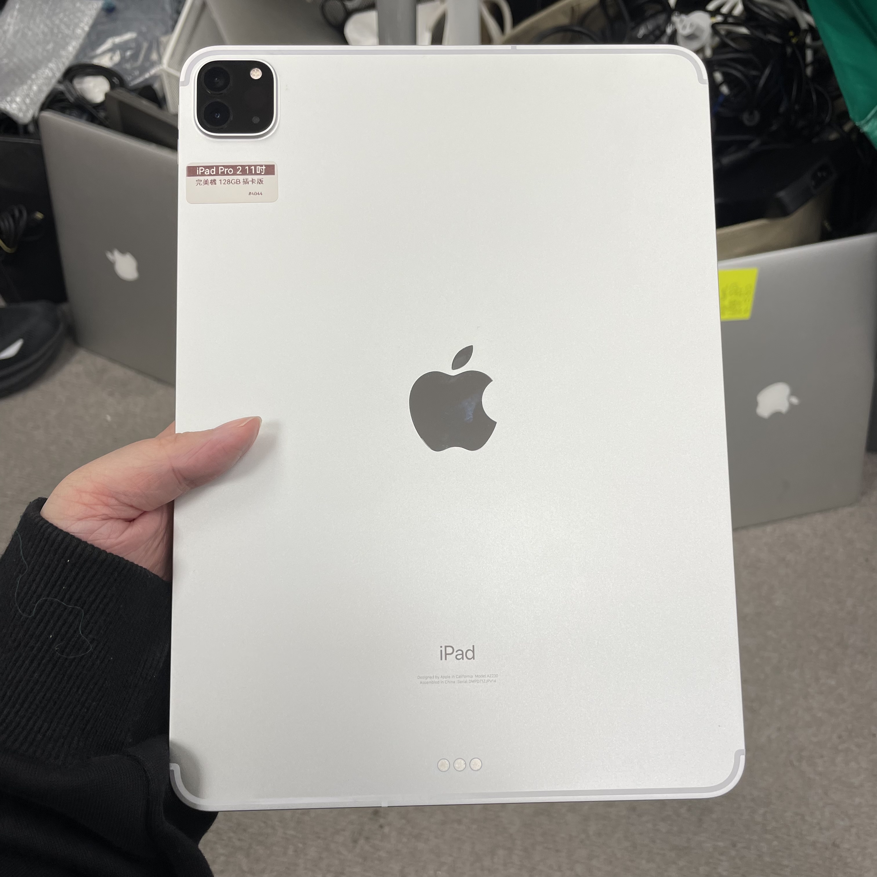 *4044 iPad Pro 2 11吋 完美機 128GB 插卡版 銀色 sliver