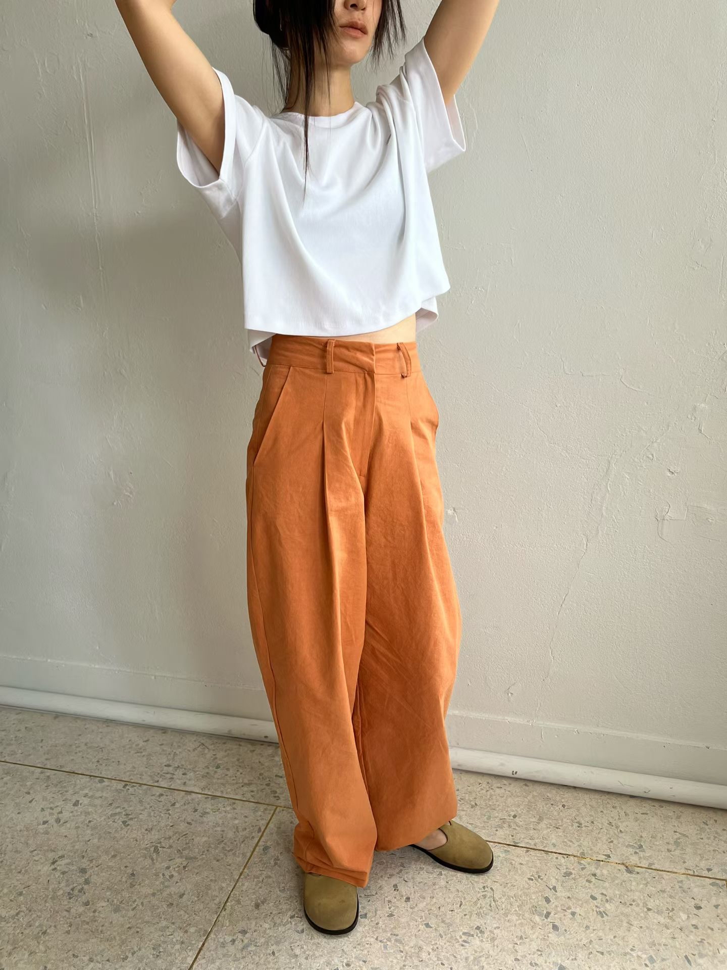 221310 淨色短Tee