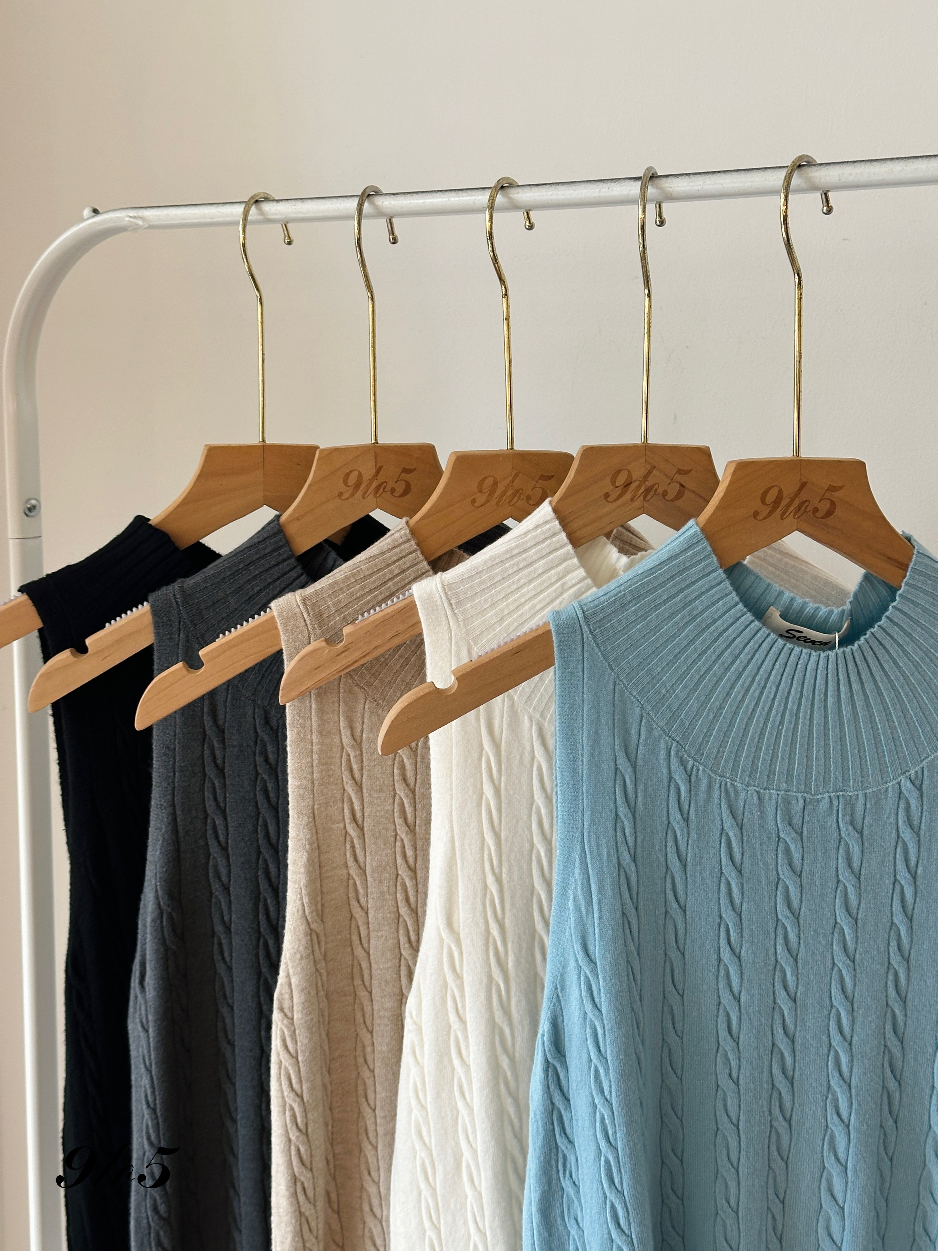 T3948 Mock Neck Sleeveless Knit Top -  6 Colors