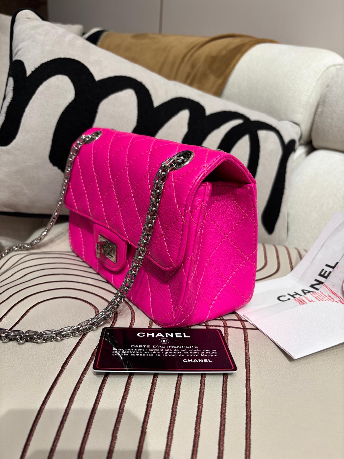 Chanel 2.55 mini calfskin 100%Authentic,98%new ✅收據✅28CARD✅dust bag✅box 