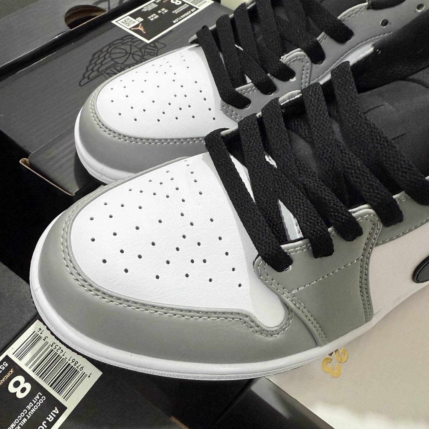 Nike Jordan Air Jordan 1 Low "Light Smoke Grey" 553558-030 