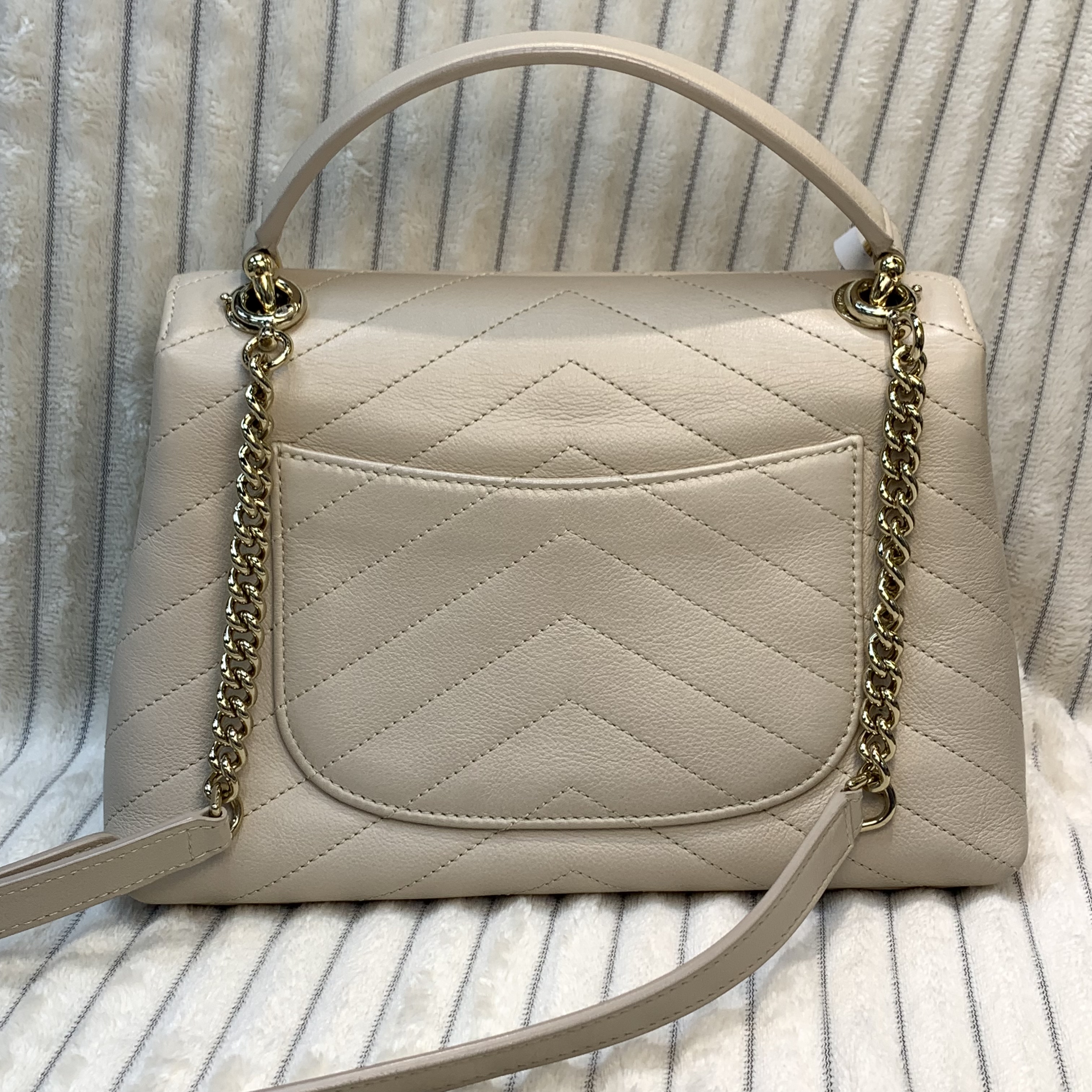 Chanel Coco handle🧋經典手袋配奶茶色