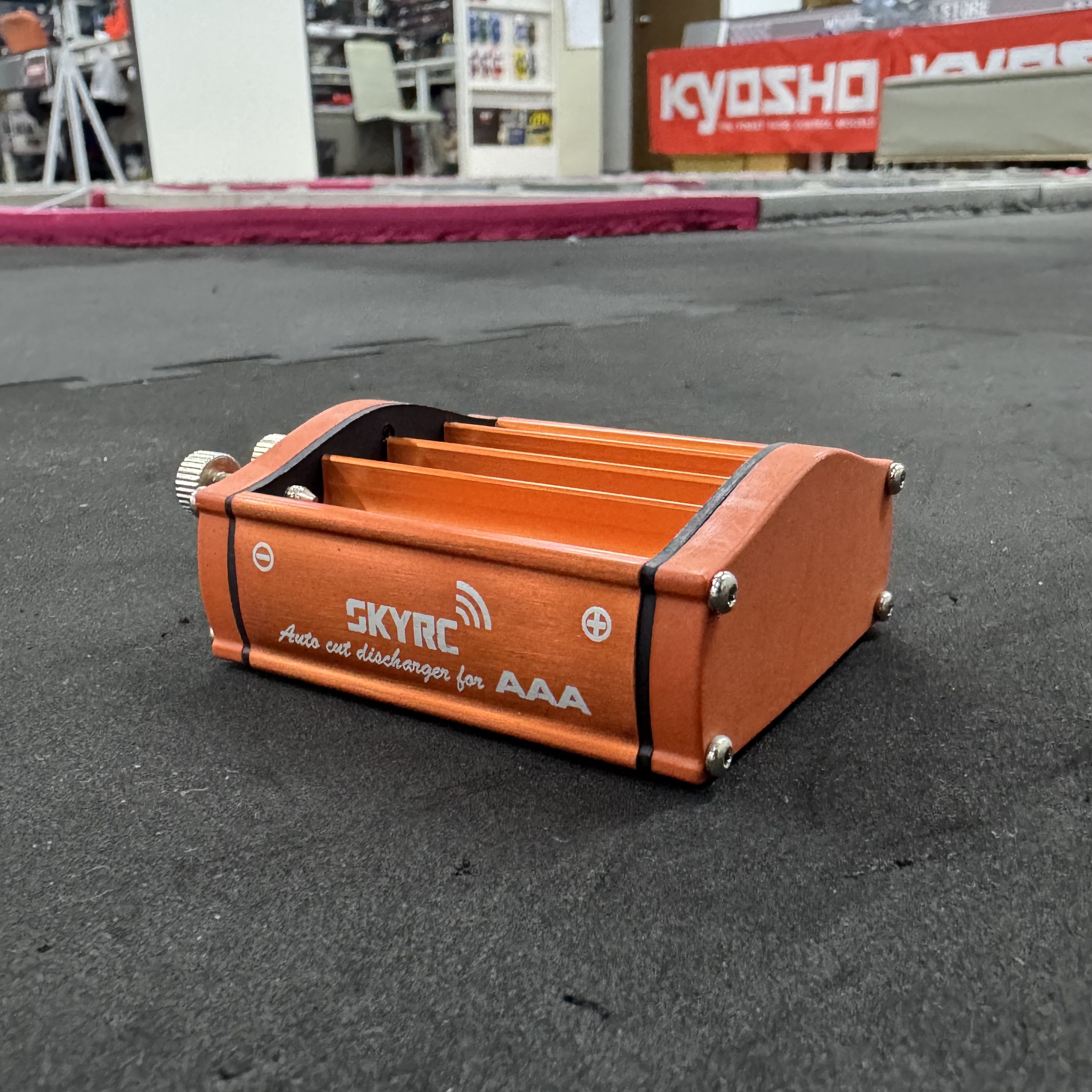 SkyRC AAA Discharge Station (中古Refurbished products) 