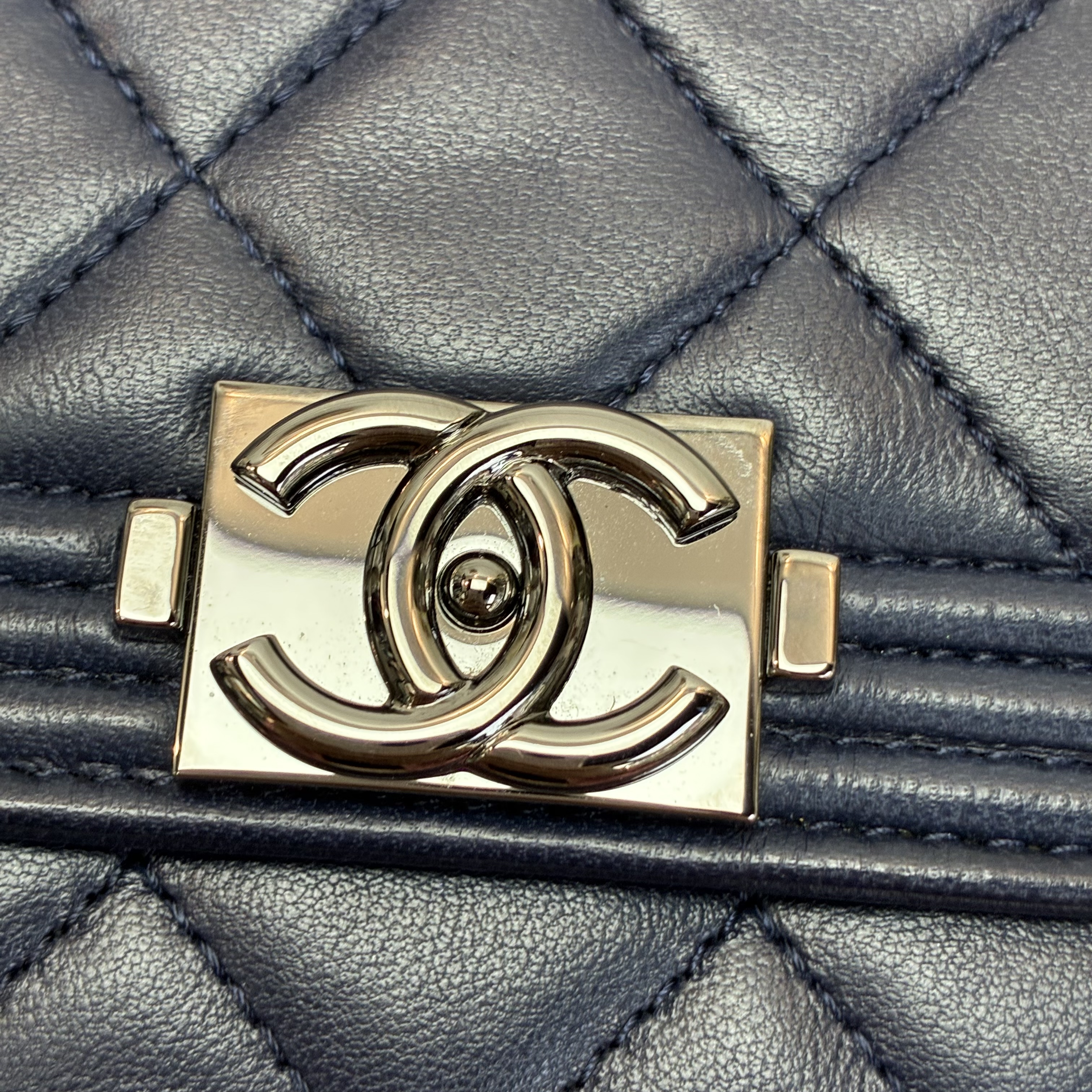 Full set Chanel Boy WOC
