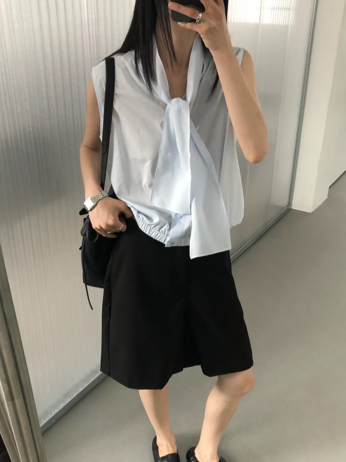 Half elastic wrist light shirt