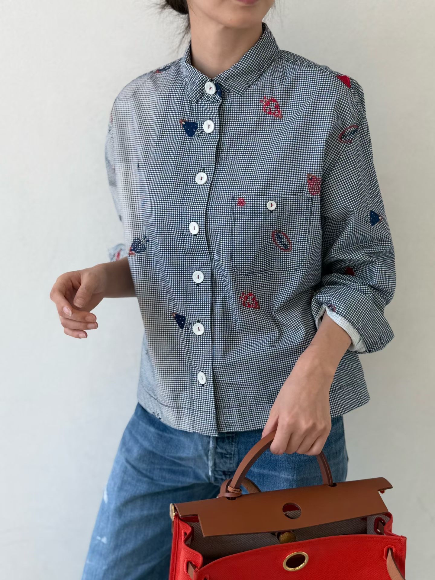 Embroidery shirt