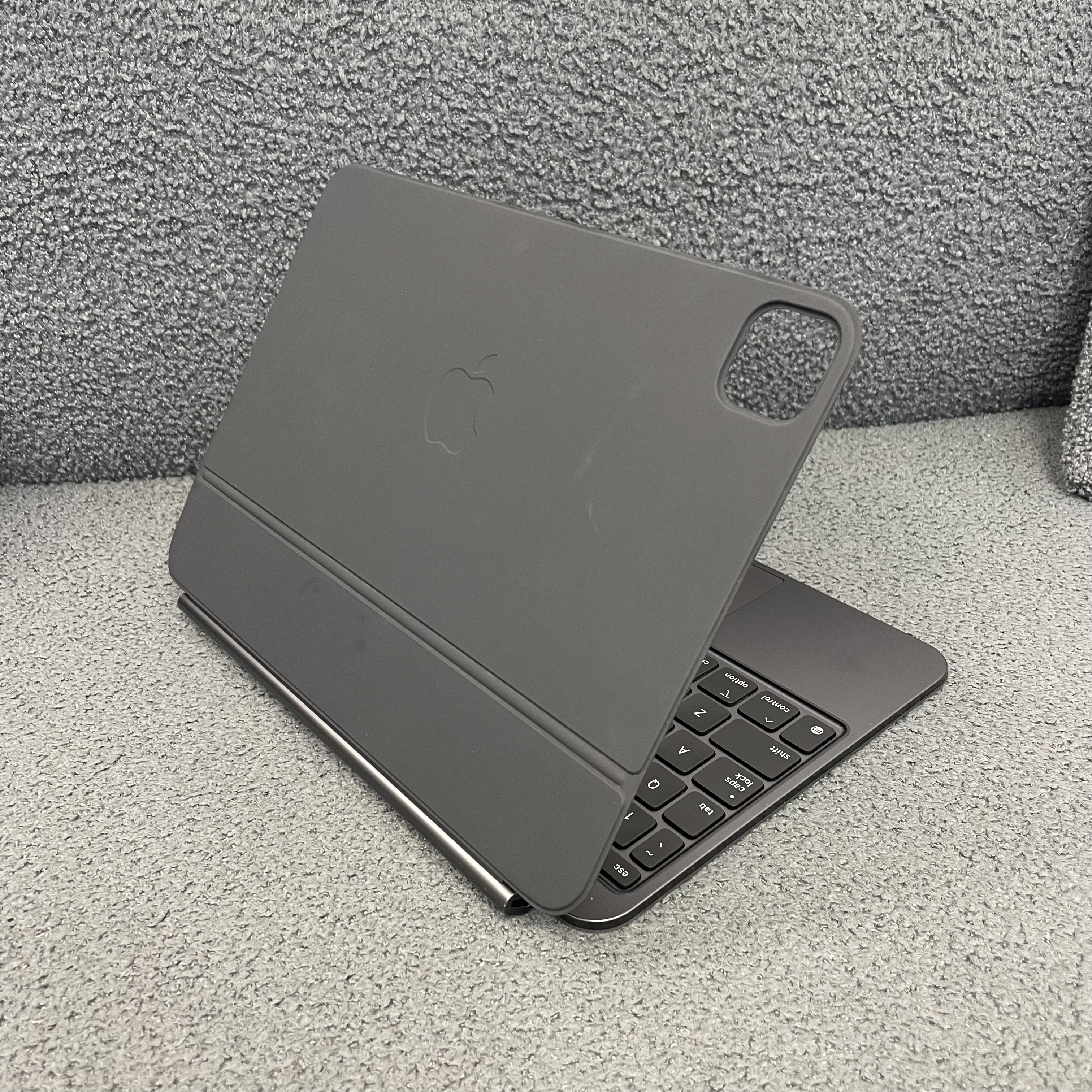 *6302 Magic Keyboard 11吋 for iPad Pro M4 黑色 black