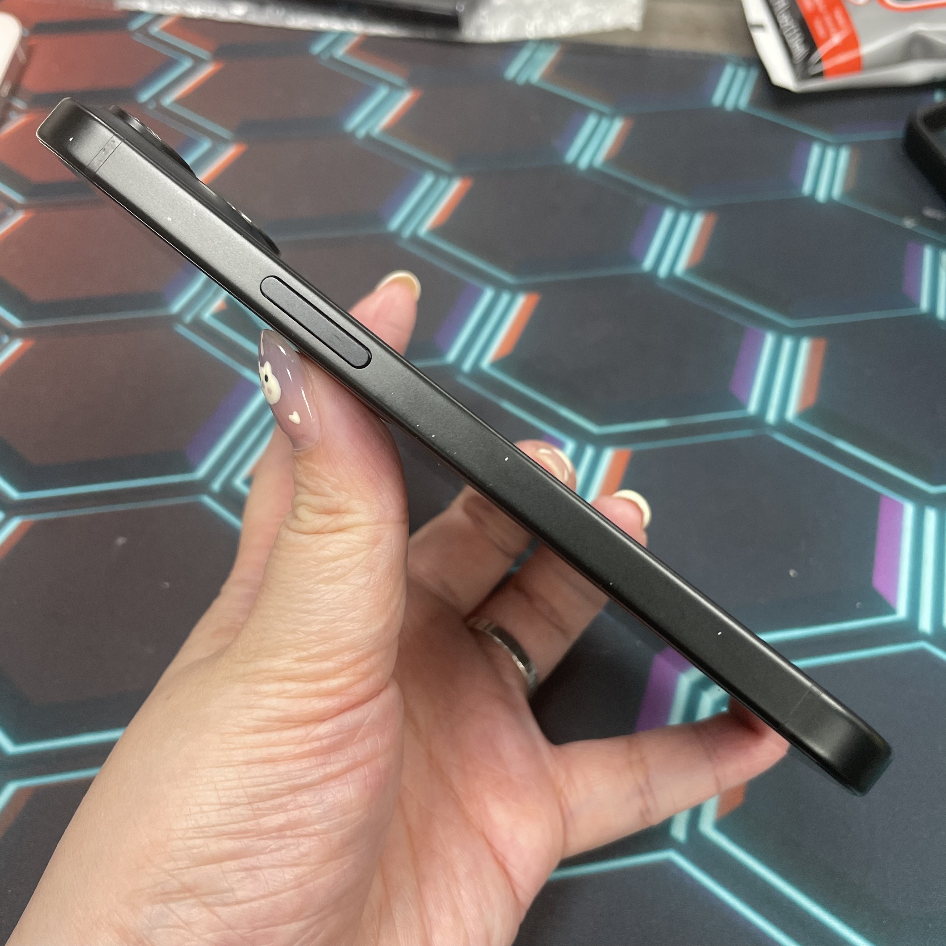 *6806 15 靚機 128GB 電86 黑色 black