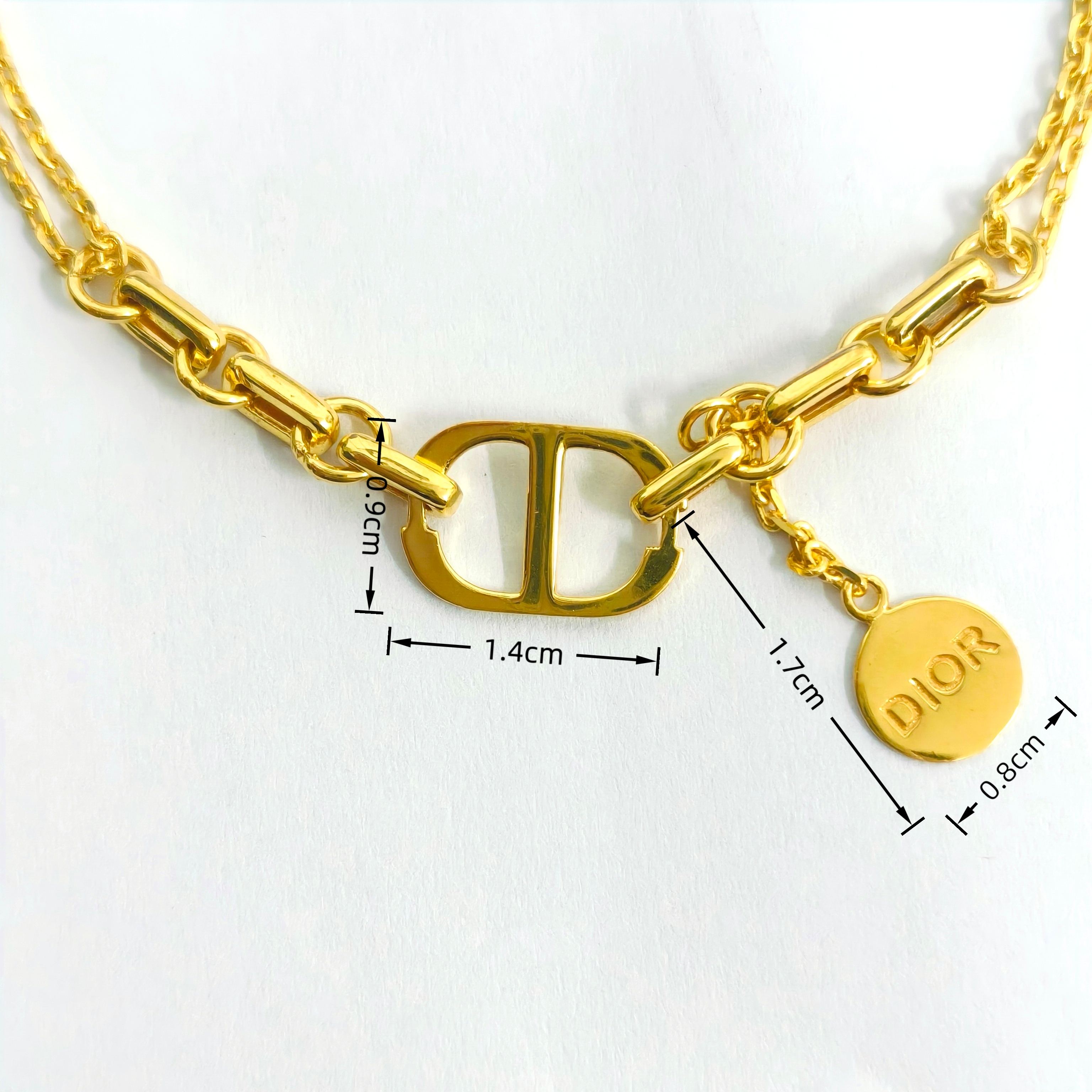 916 GOLD CD WITH DANGLE SOLID CABLE BRACELET 916 金 CD实心万字手链