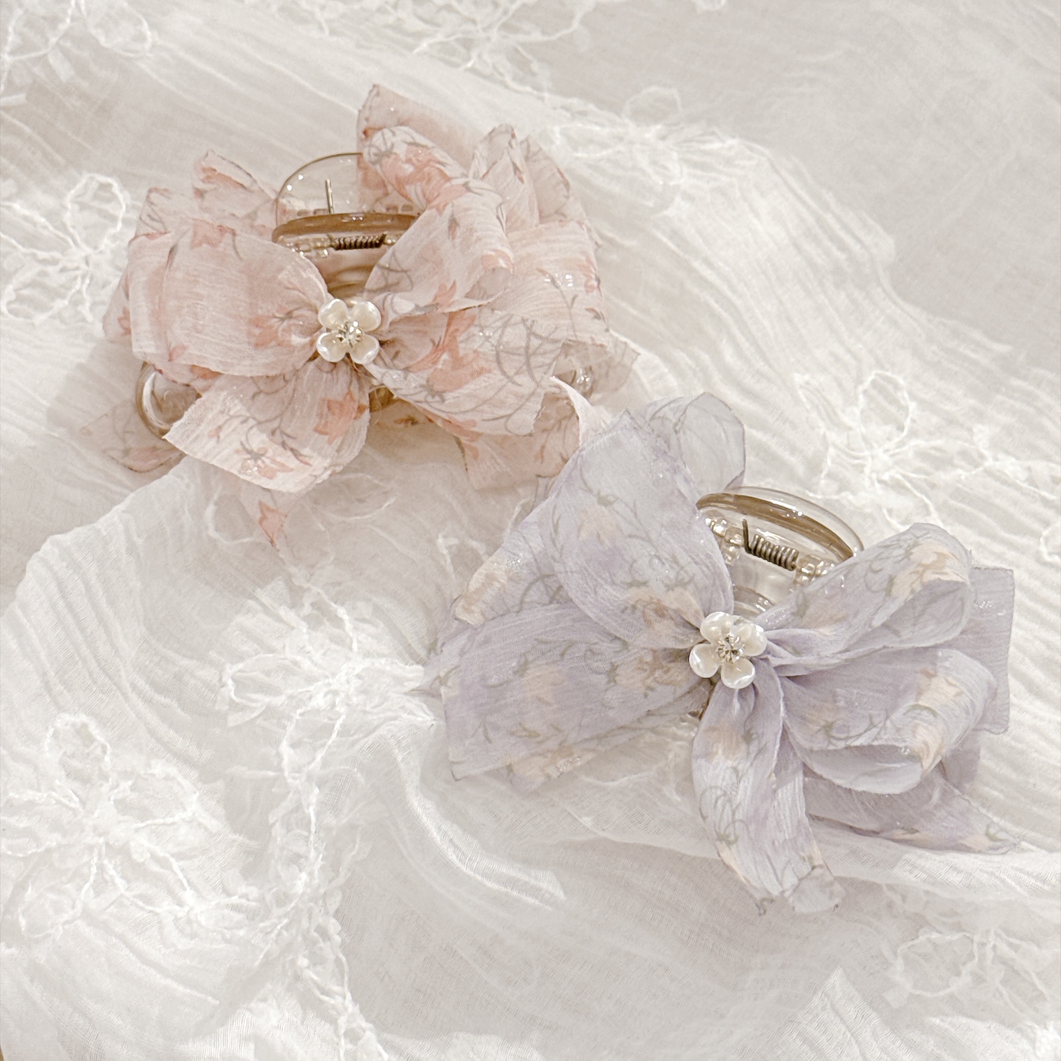 #HANNA-made# The Crystal Floral Claw Clip *handmade
