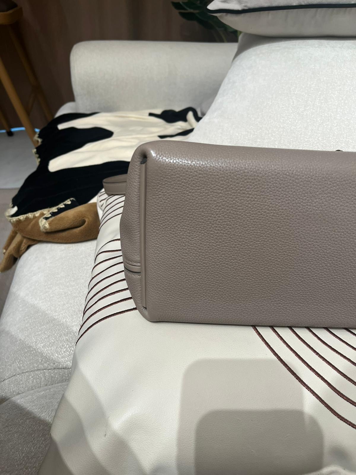 Hermes 2424 29cm Stamp C ASPHALTE/GRIS 100%Authentic, 95%New ✅專門店收據✅Dust bag ✅Box