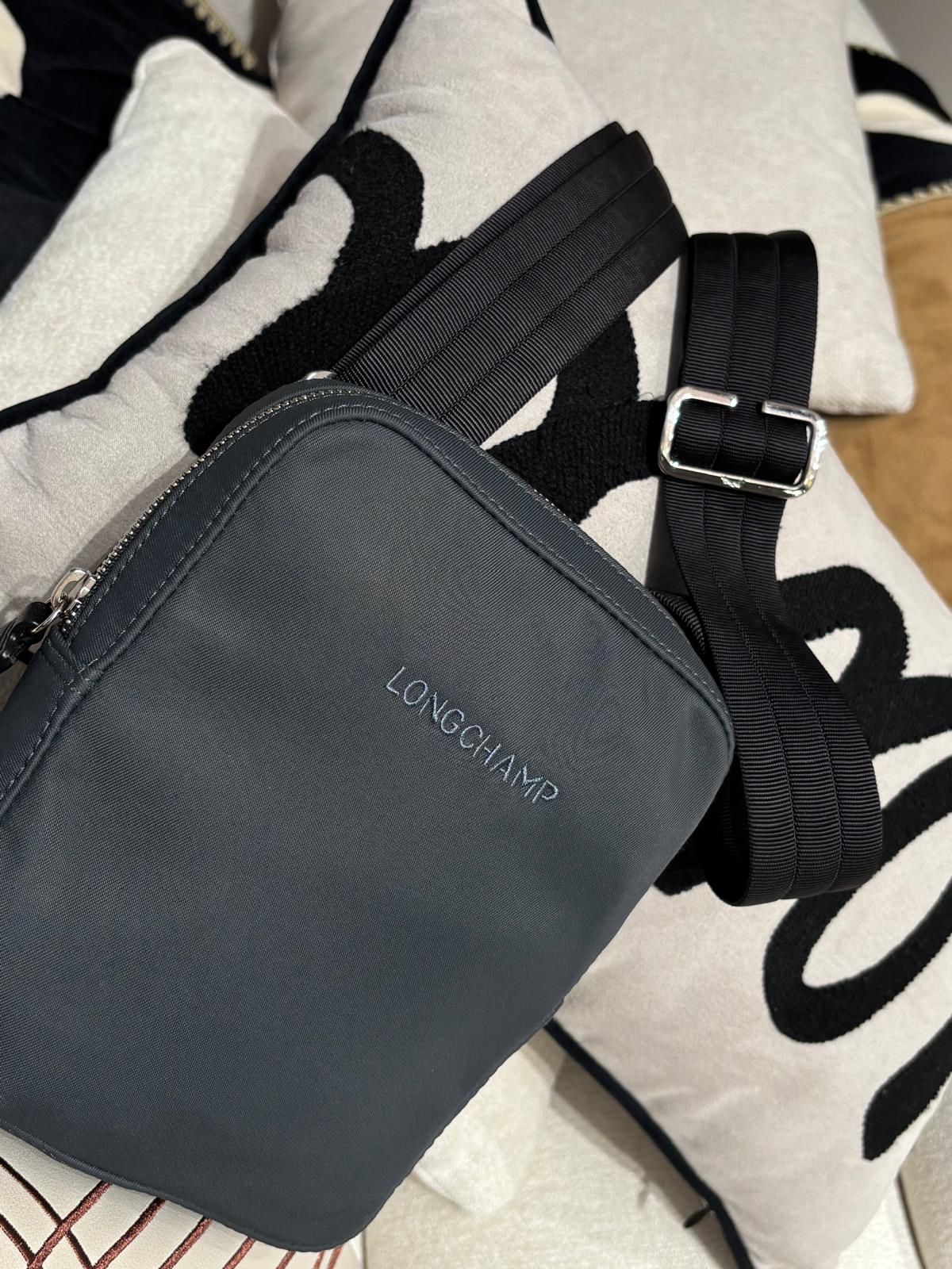 Longchamp Nylon Crossbody Bag 100%Authentic, 99%New