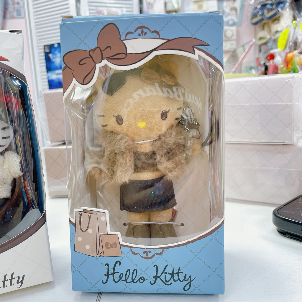 上海限定Sanrio盒裝Hello Kitty秋冬系列長腿公仔