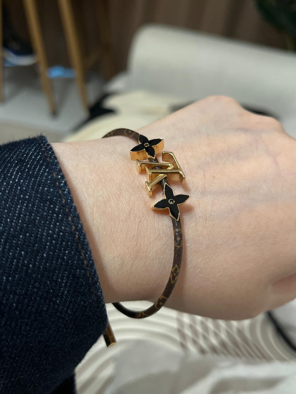 LV Bracelet  100%Authentic, 98%New ✅Dust bag