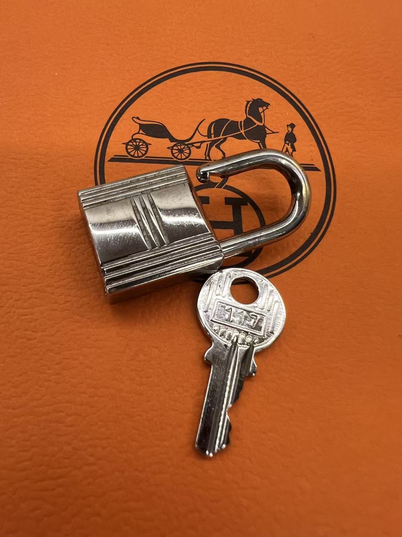 Hermes Cadena Lock and Key Set