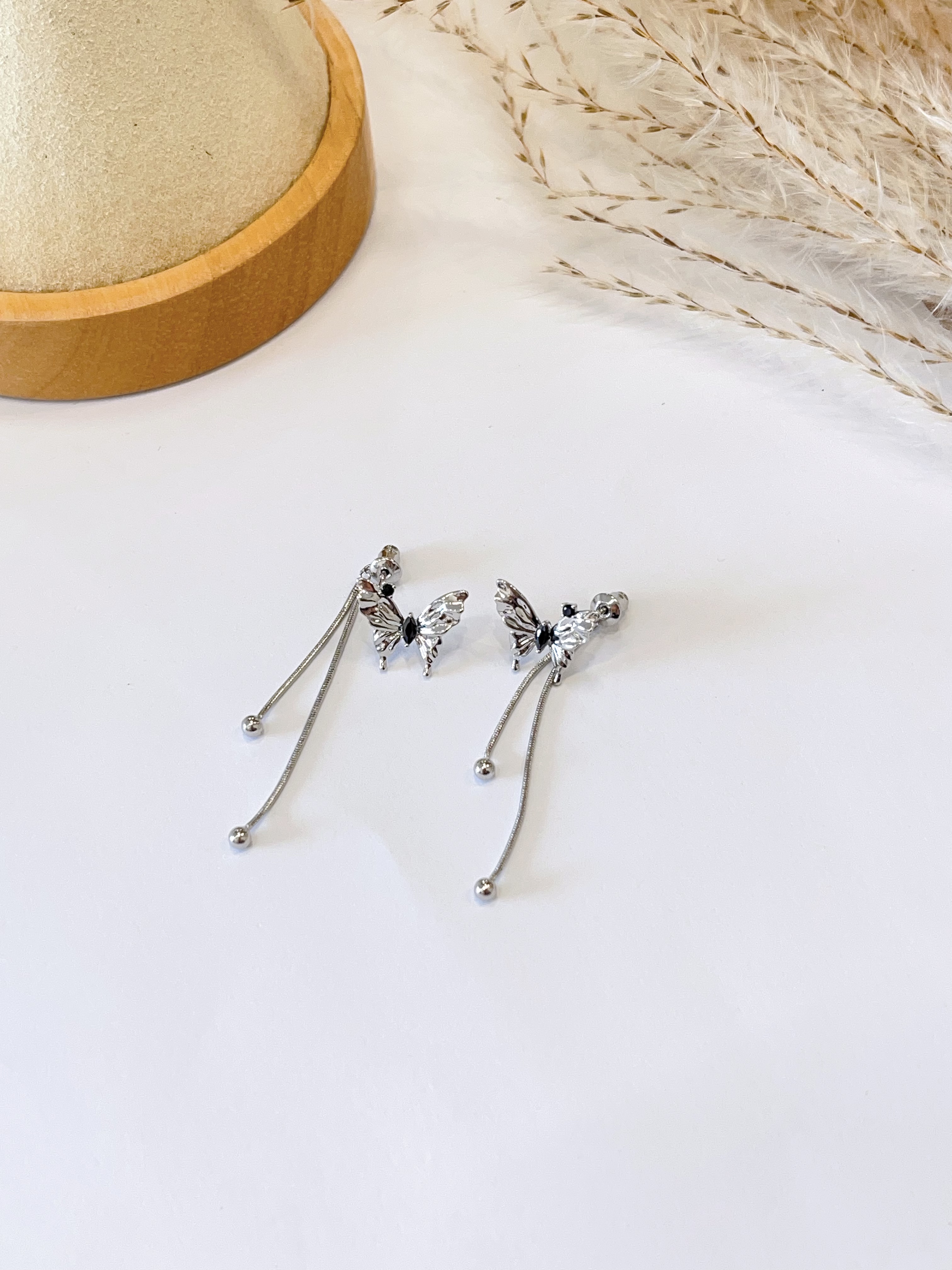 两戴式蝴蝶流苏耳环