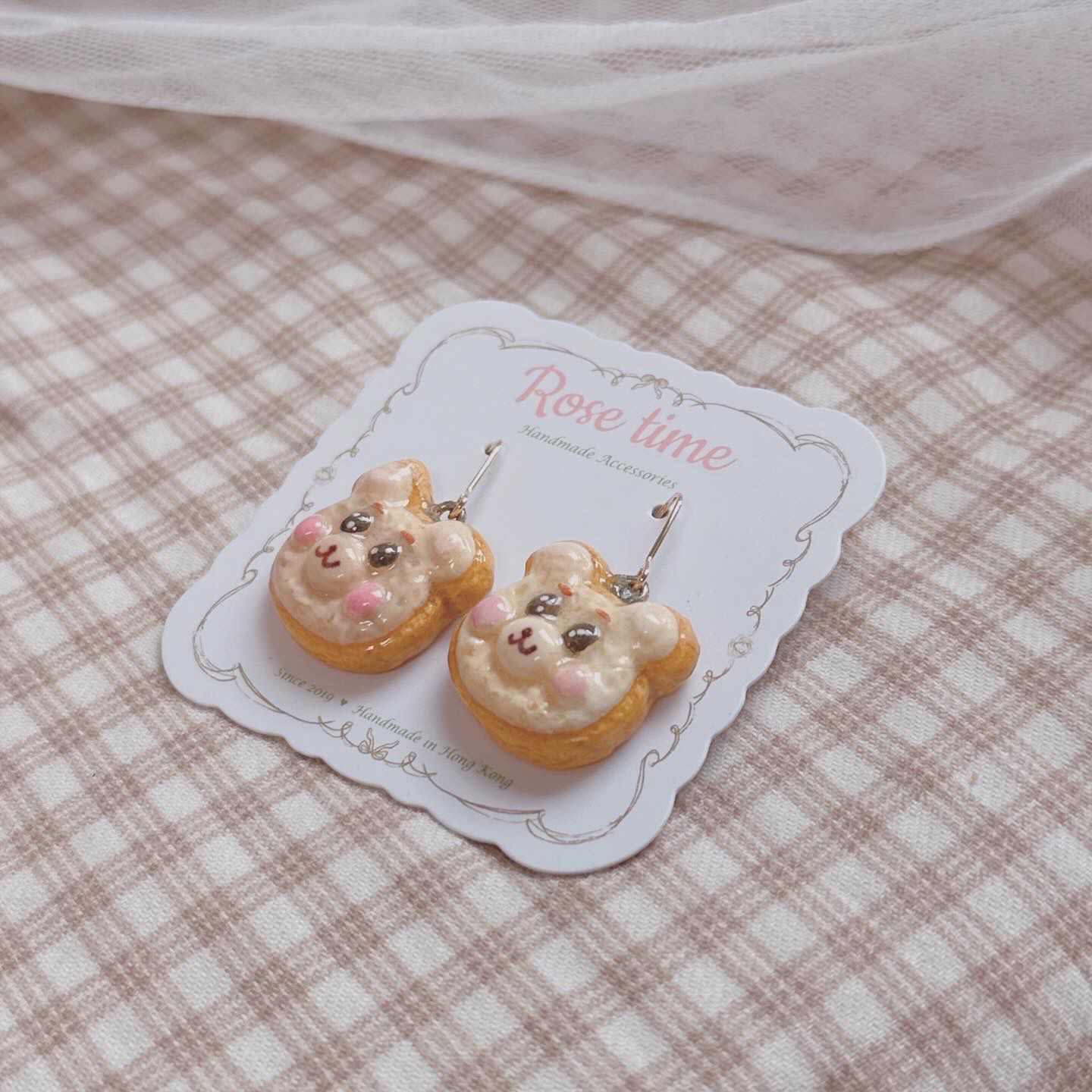 手繪熊熊麵包耳環