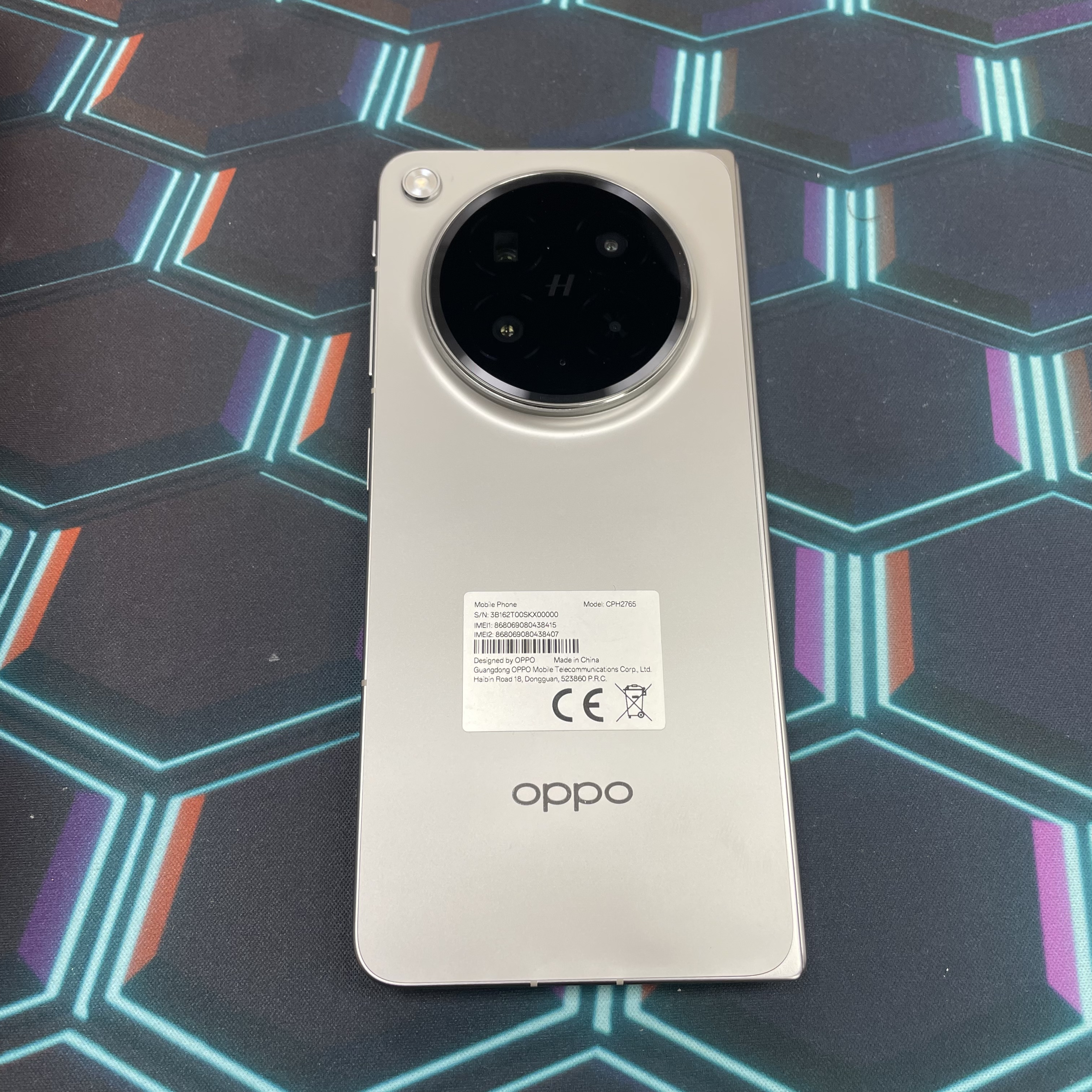 *6717 Oppo Find N6 完美機 16+512GB 灰色 gray