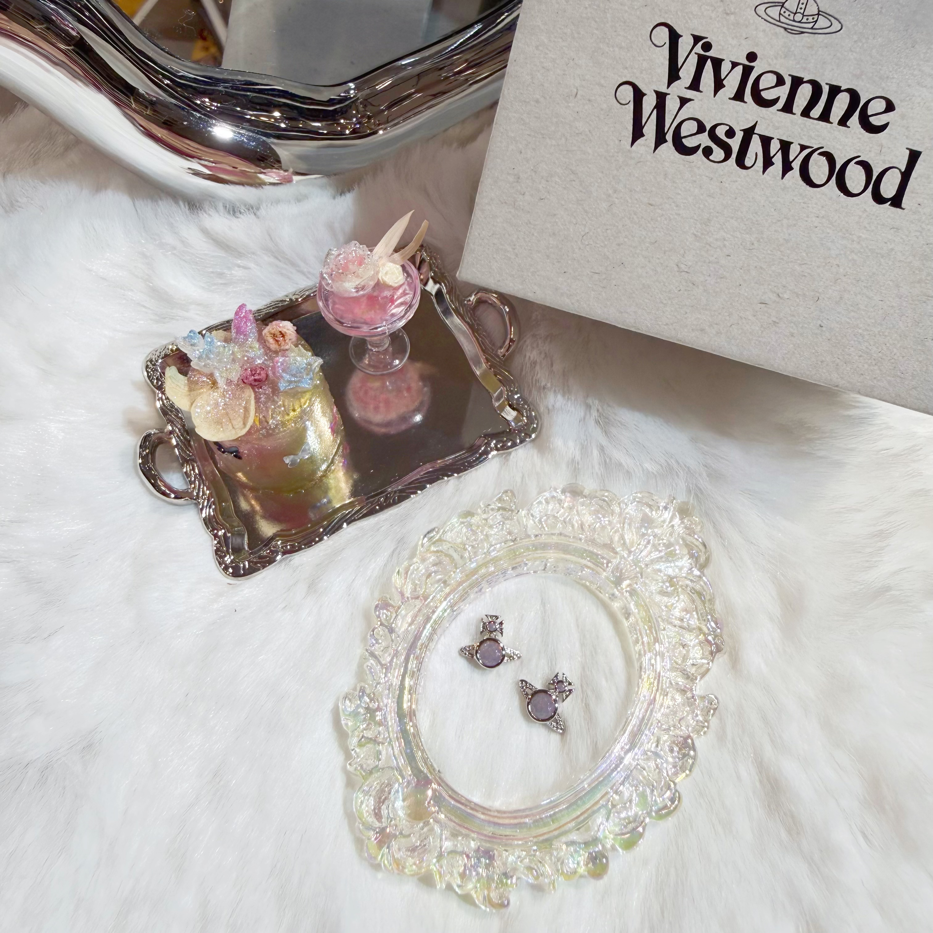 VW London earrings opal