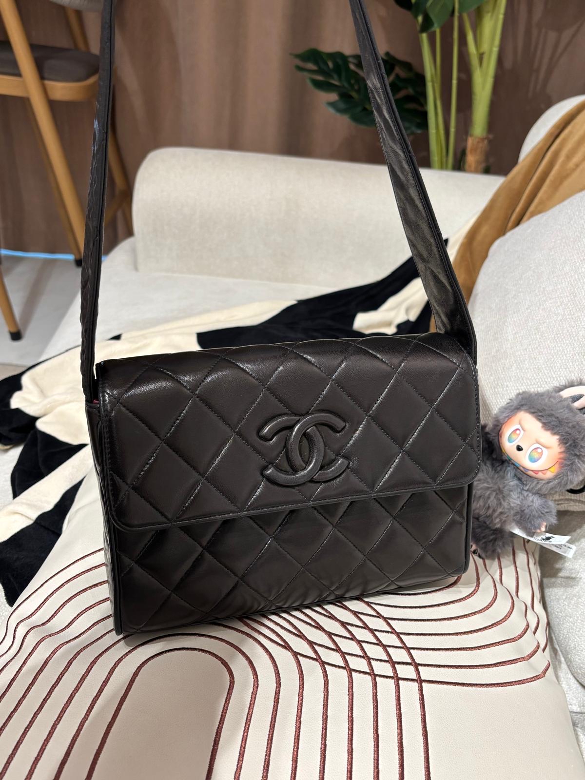 Chanel vintage so black Shoulder bag 100%Authentic ,88%new✅card
