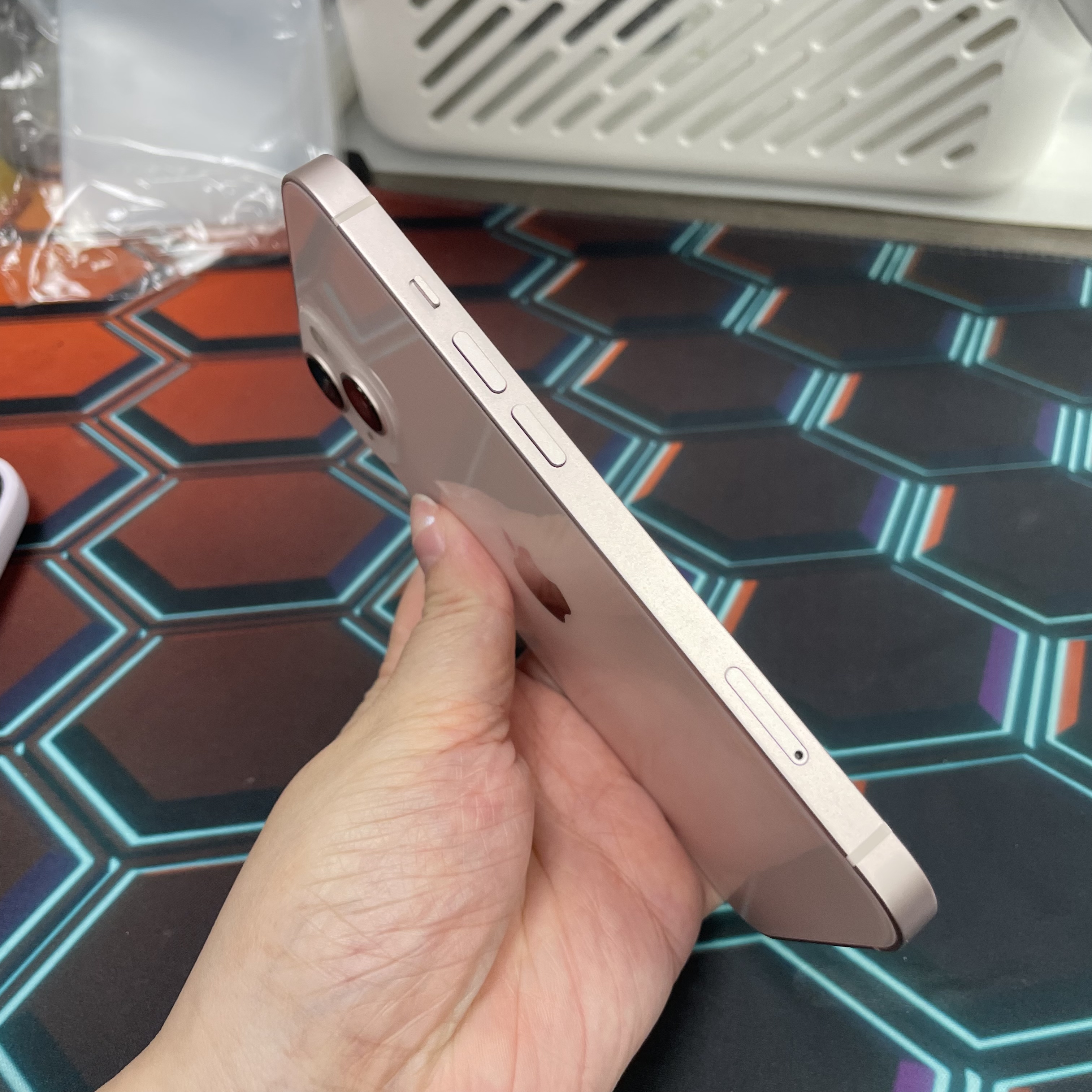 *6807 13 完美機 128GB 電100 粉色 pink
