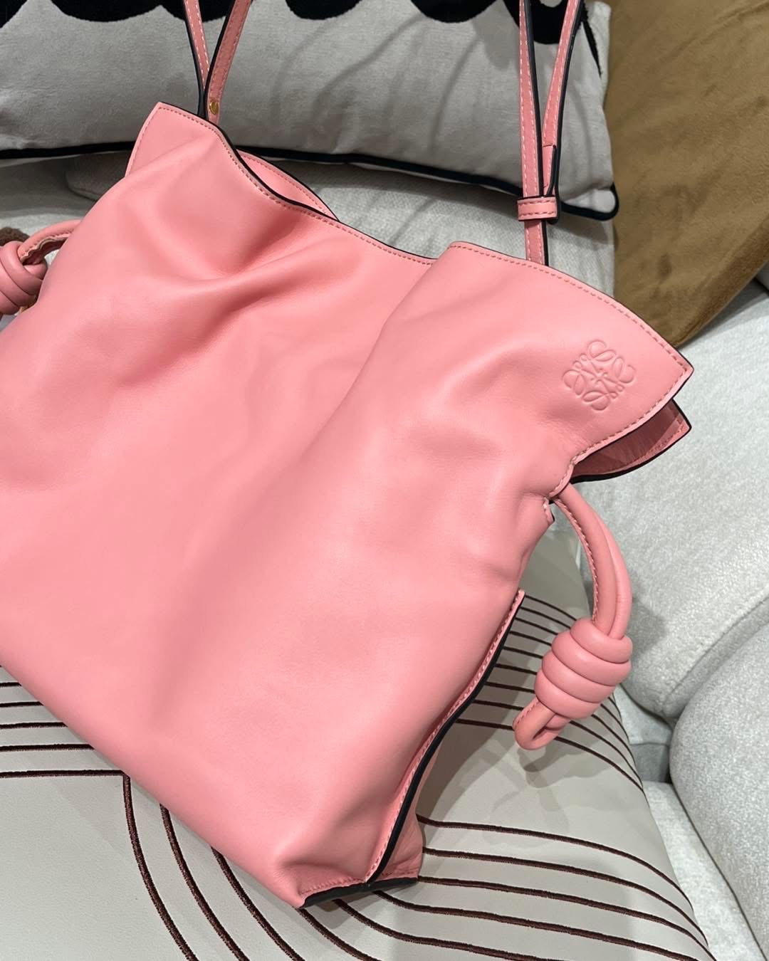 Loewe Flamenco medium Calfskin 100%Authentic, 98%New ✅booklet✅Dust bag