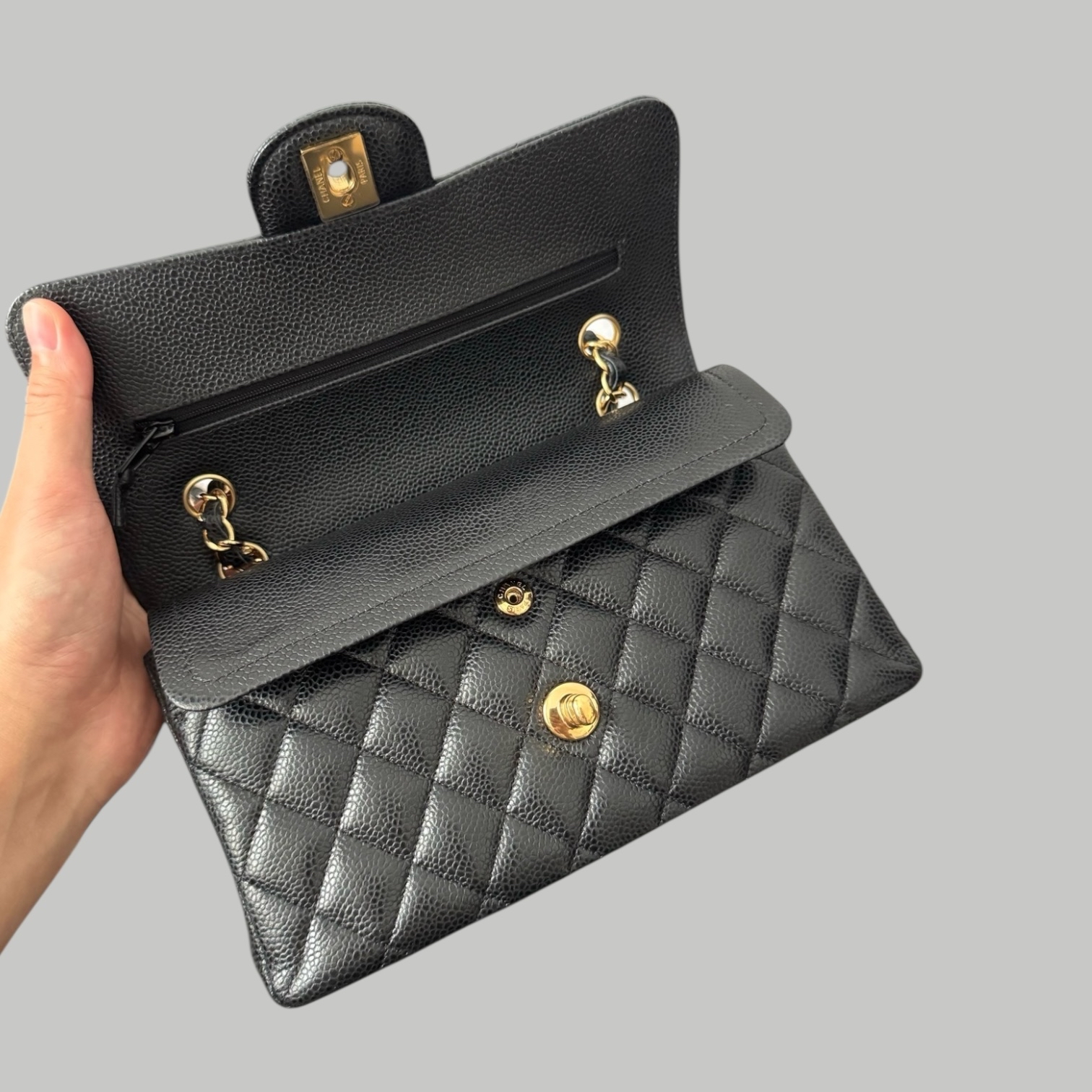 Chanel Caviar CF23金扣