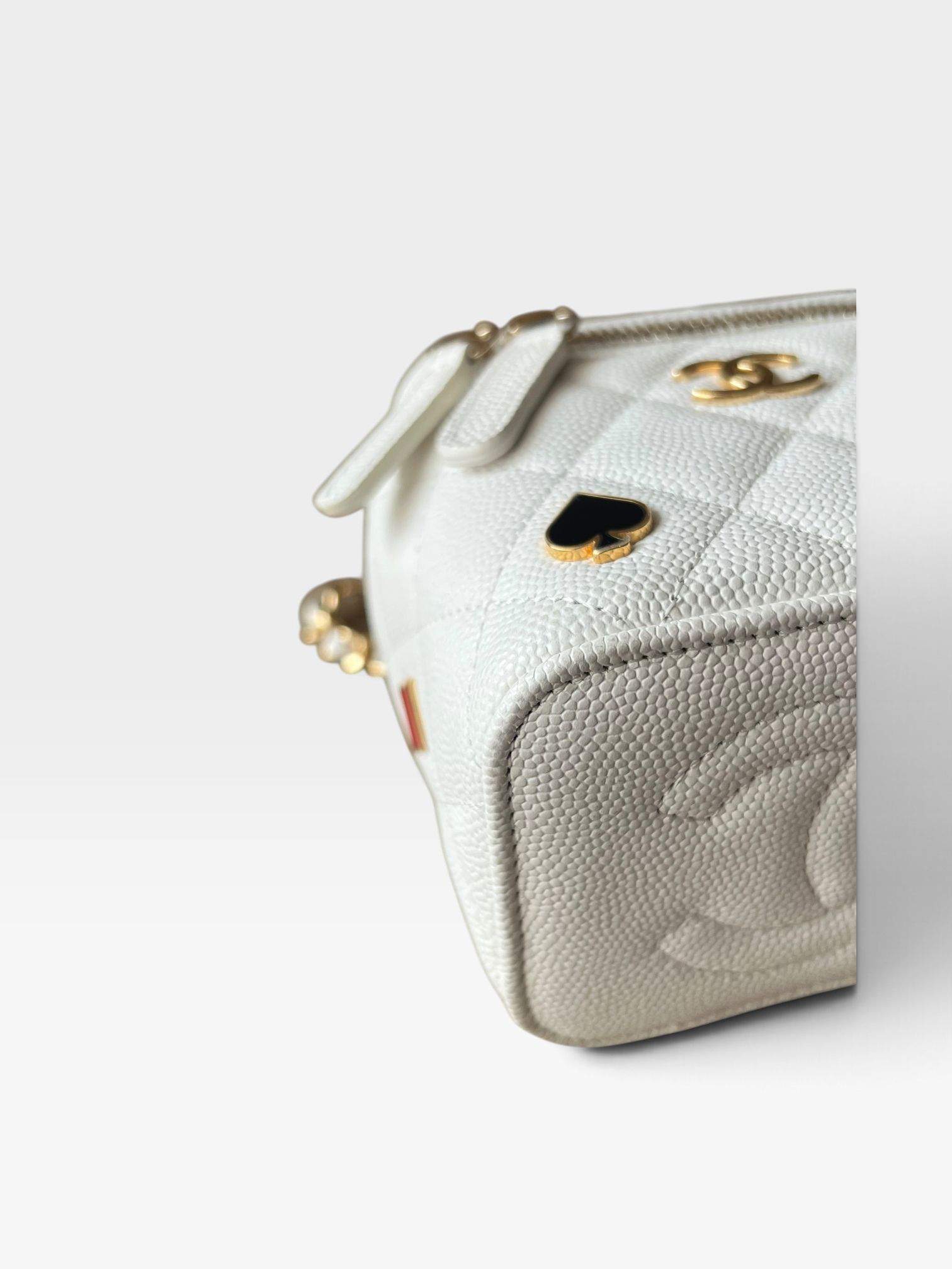 Pre-Owned CHANEL Coco Casino Mini Vanity Case / Product Code:091809
