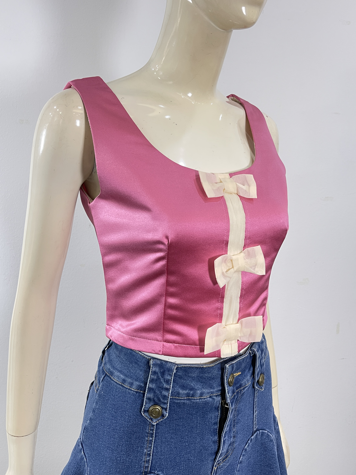 Bow Statement Top M102