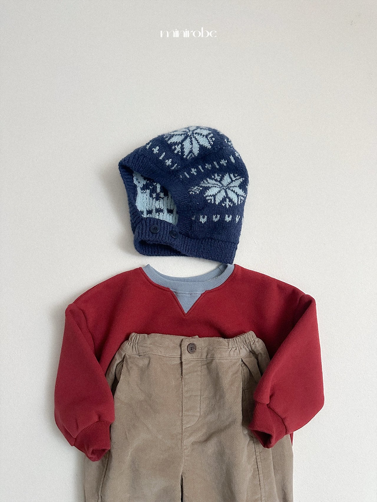 Mnirobe | Two-Tone Sweatshirt